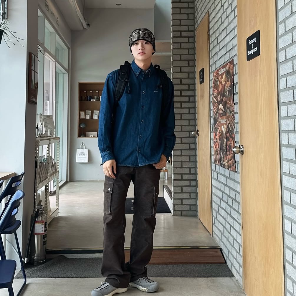 Mea Cargo Bootcut Pants Brown 착용 스타일 - 1
