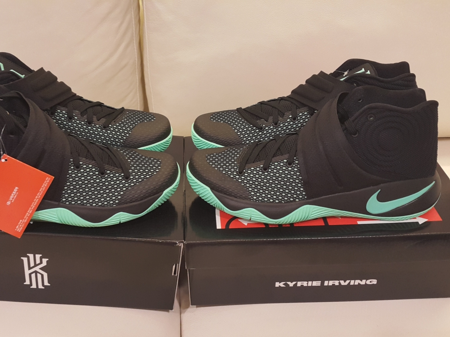 Nike Kyrie 2 Green Glow 착용 스타일