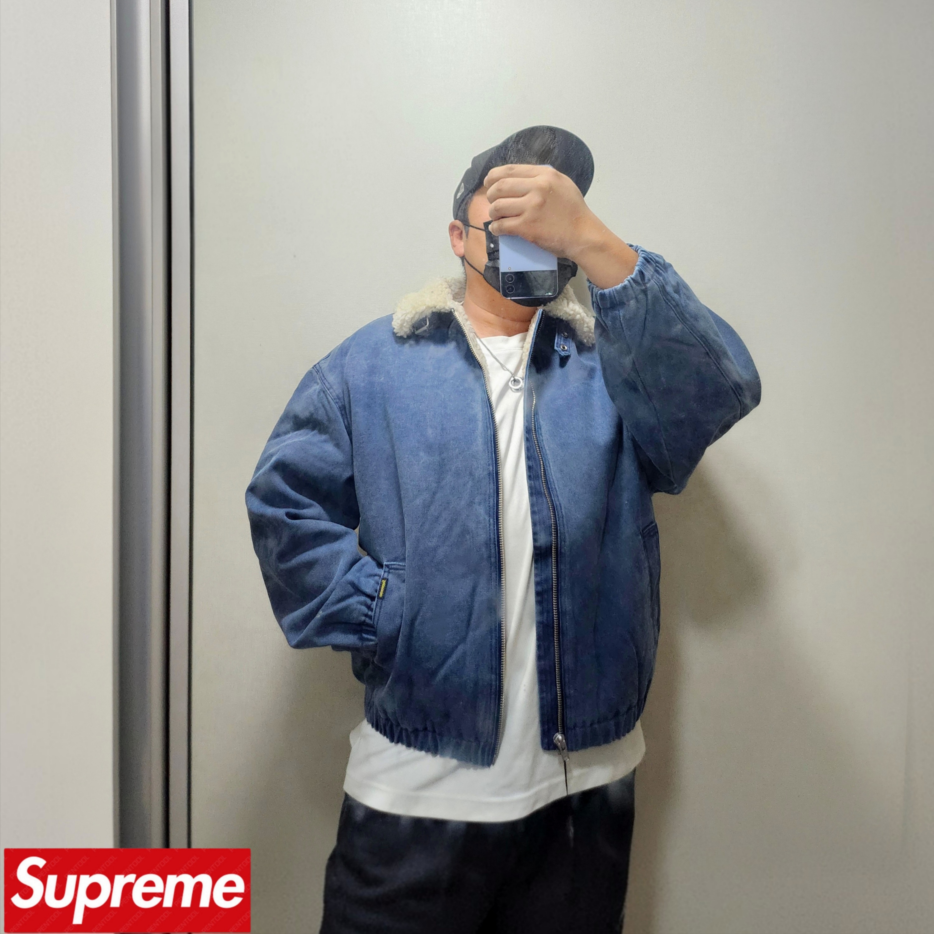 Supreme Faux Shearling Lined Bomber Jacket Navy - 25FW 착용 스타일