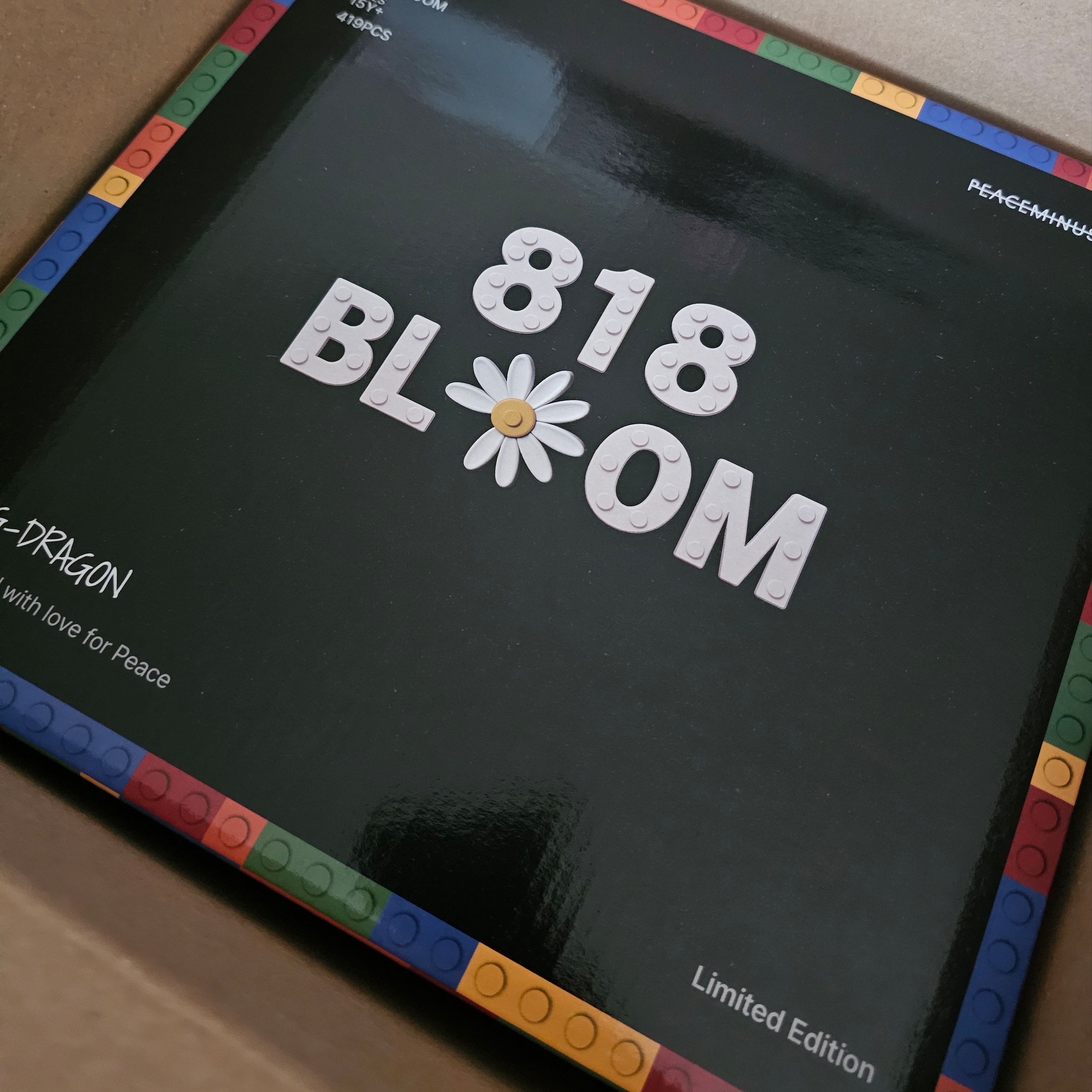 Oxford x Peaceminusone 818 Bloom 착용 스타일