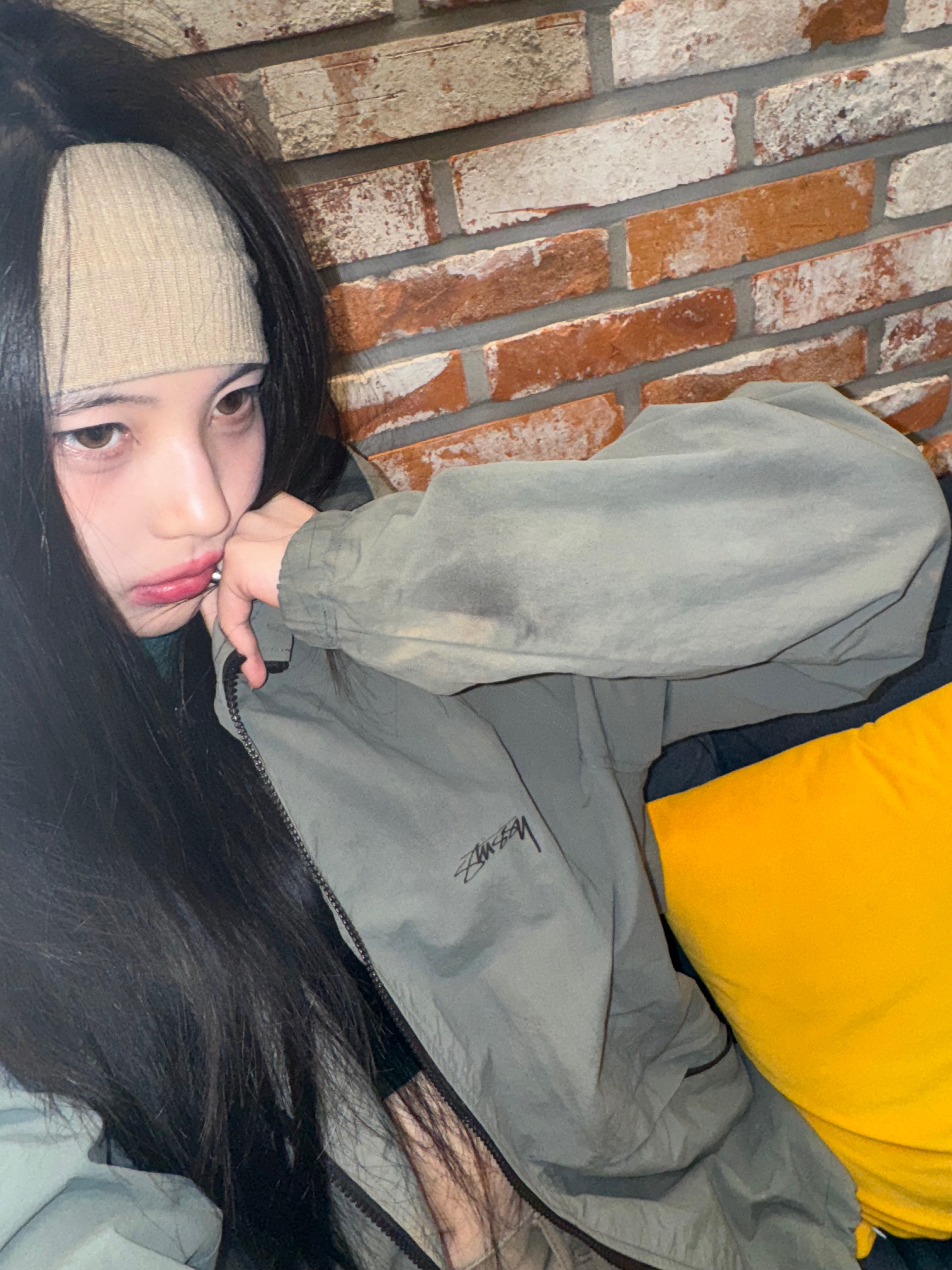 Stussy Wave Dye Beach Shell Jacket Grey, (W) Adidas Adimatic Earth Strata Dark Brown 착용 스타일 - 2