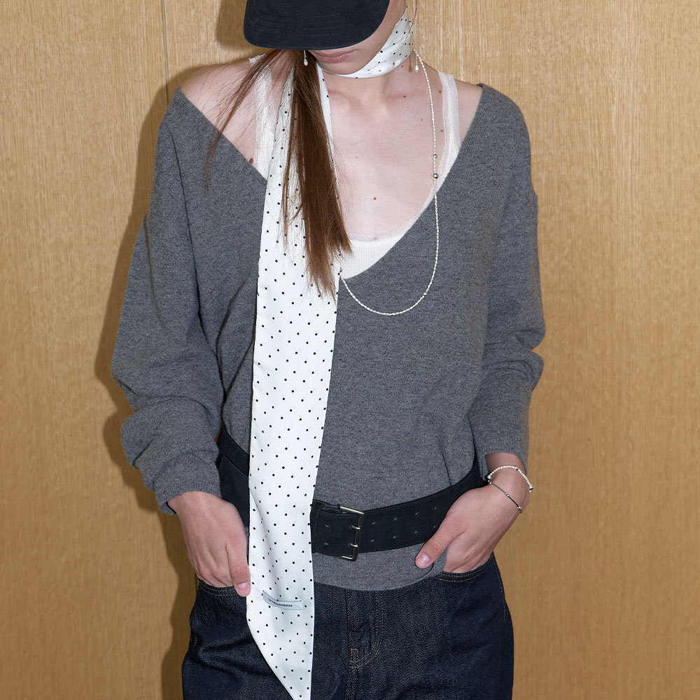 러브미몬스터 도트 새틴 롱 스카프 화이트(lovememonster Dot Satin Long Scarf White) - 4