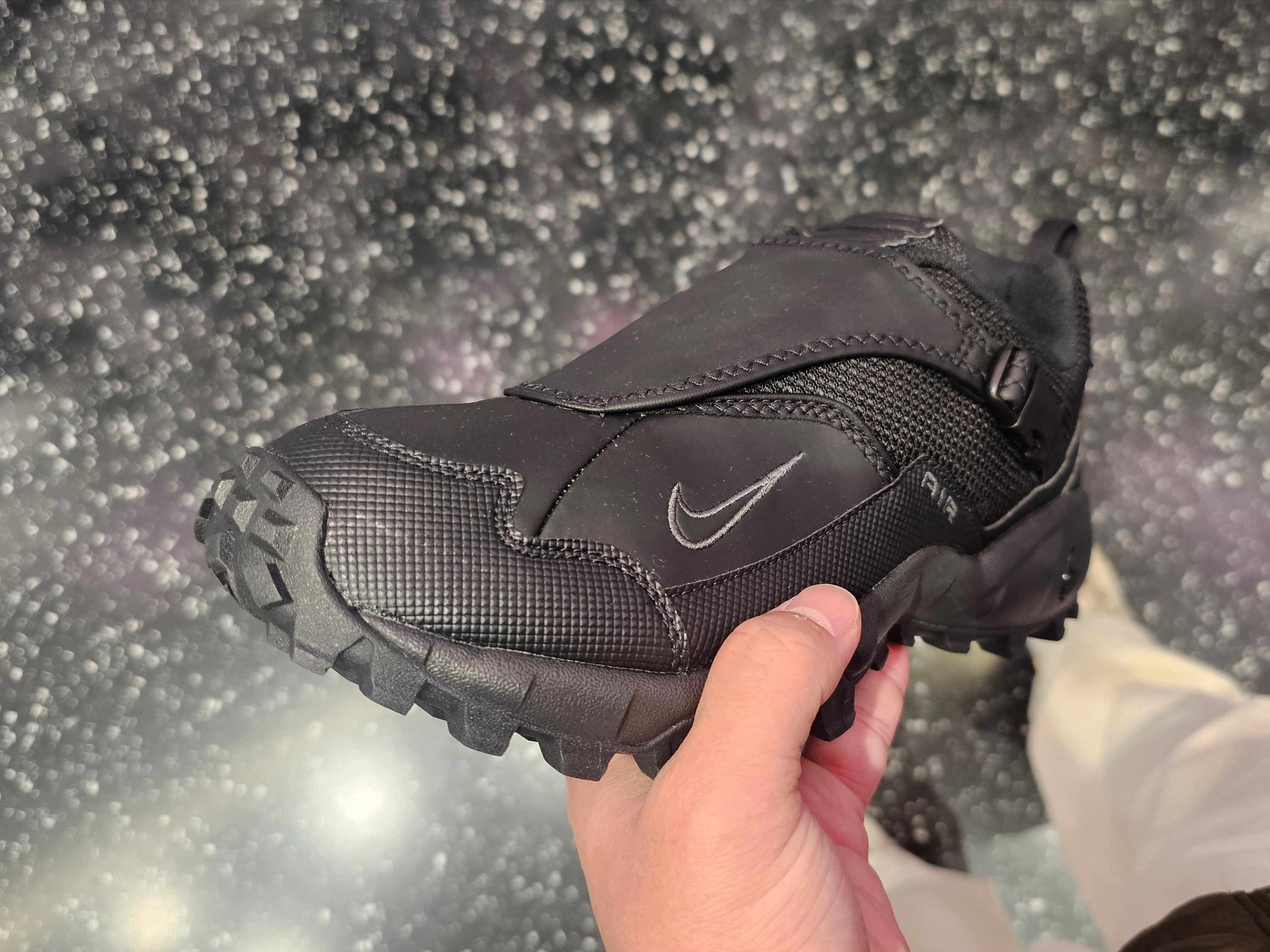 Nike ACG Phassad Black 착용 스타일