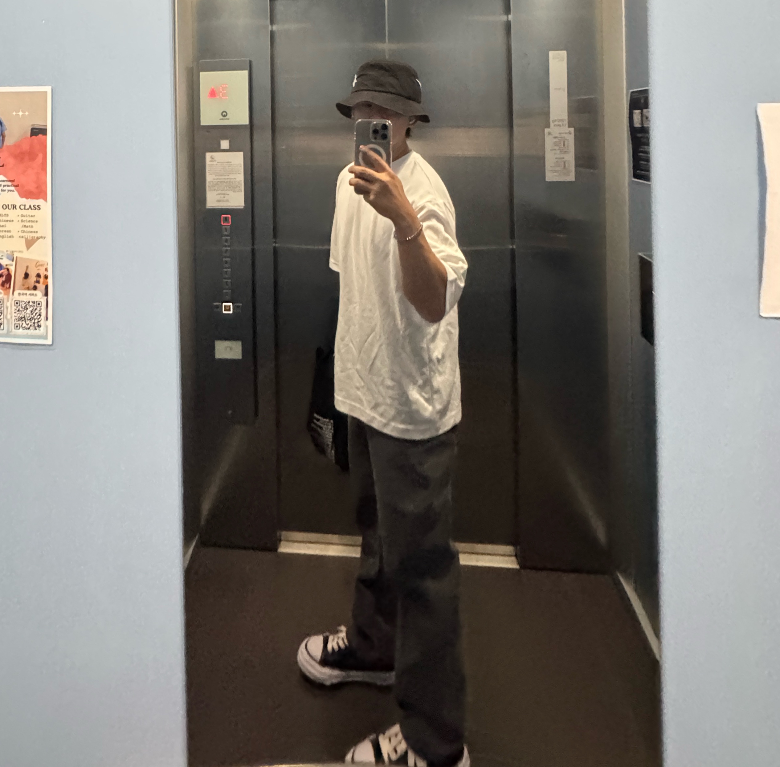Maison Mihara Yasuhiro Peterson23 OG Sole Canvas Low-top Sneakers Black 착용 스타일 - 1