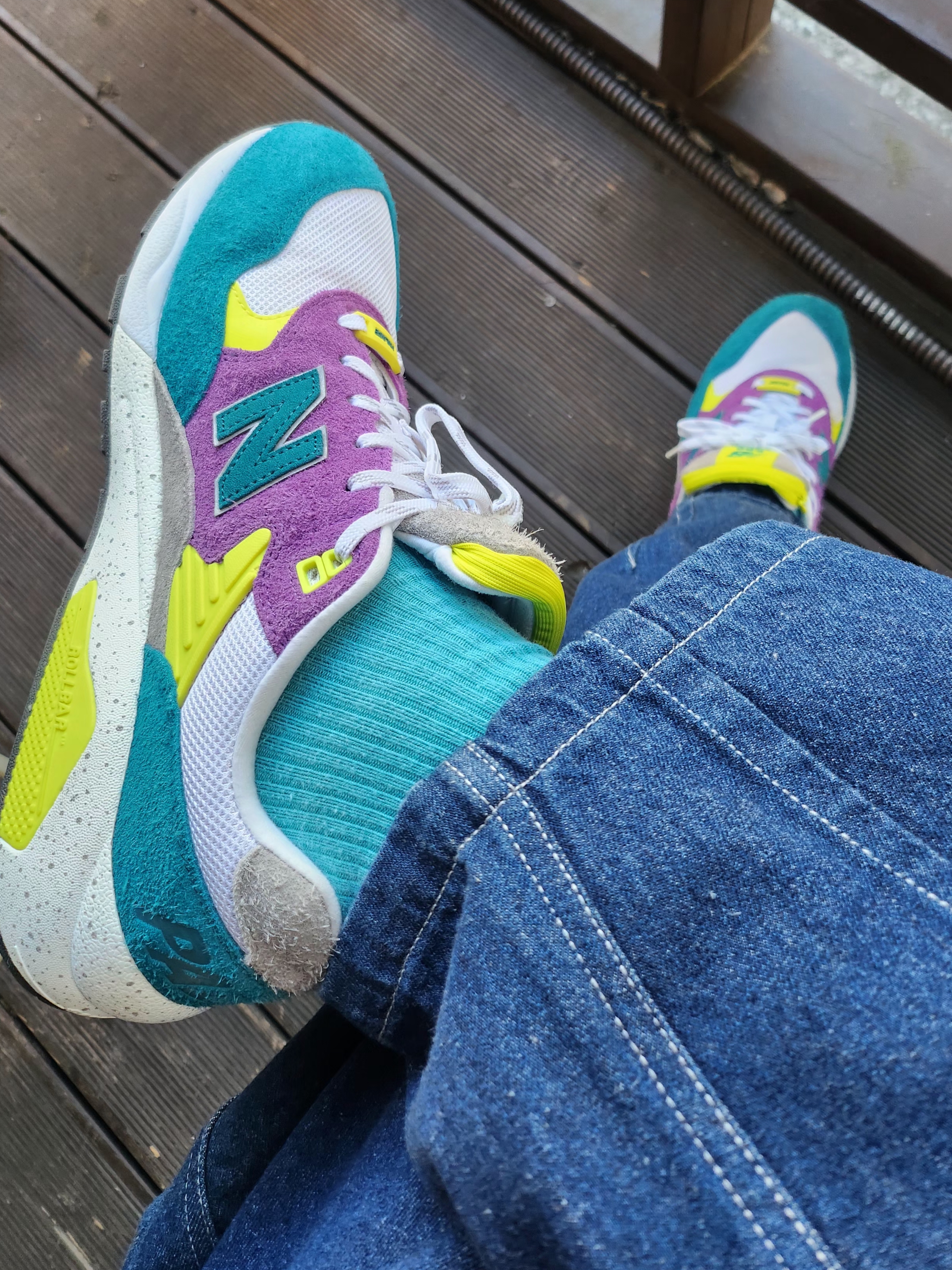 New Balance x Palace MT580 Shaded Spruce Pansy 착용 스타일