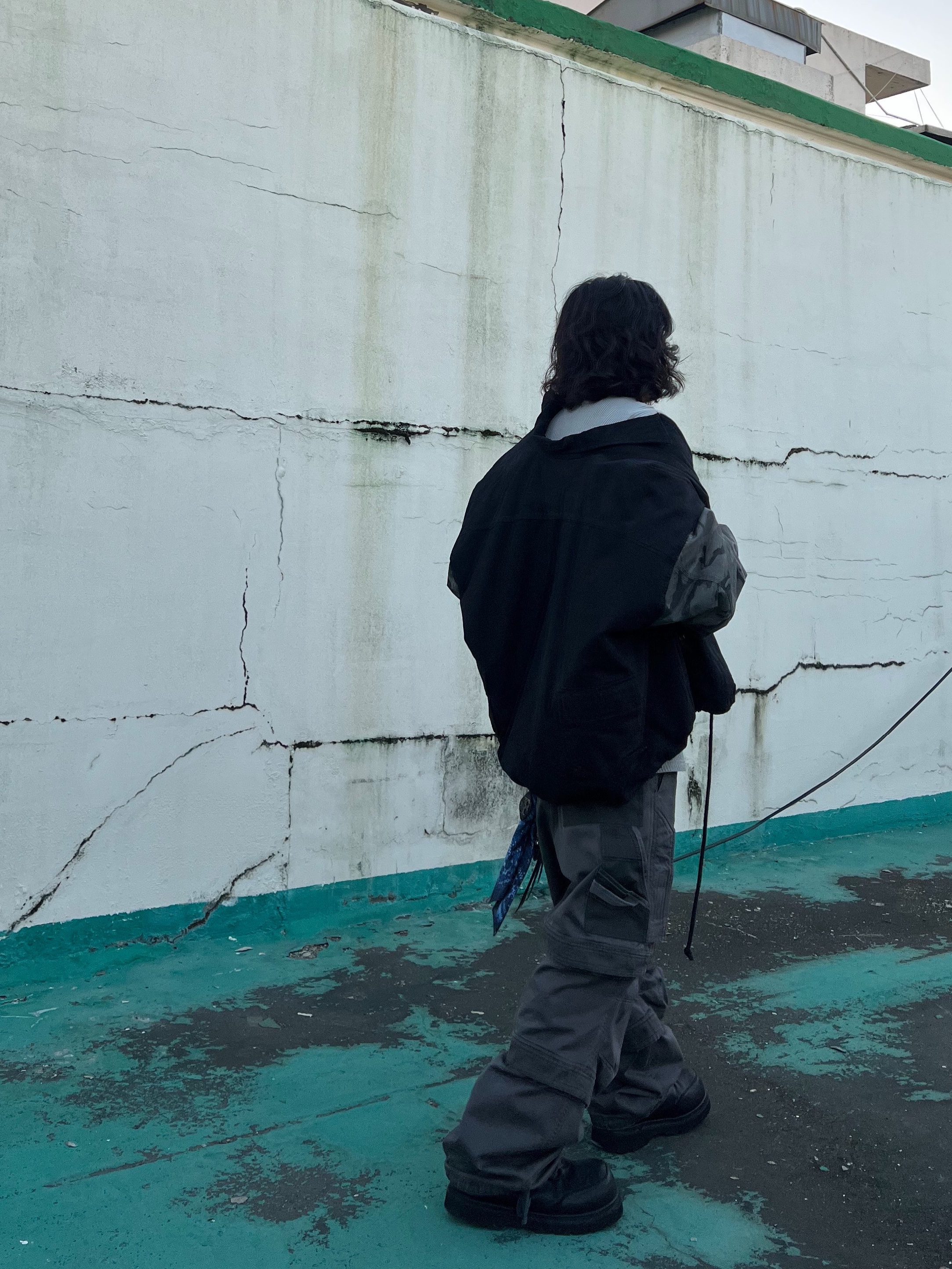 Undermycar Morph Oversized Crop Field Jacket Rock Ridge - 23SS, Our Legacy Ladon Brass Keychain Matte Nickel 착용 스타일 - 7