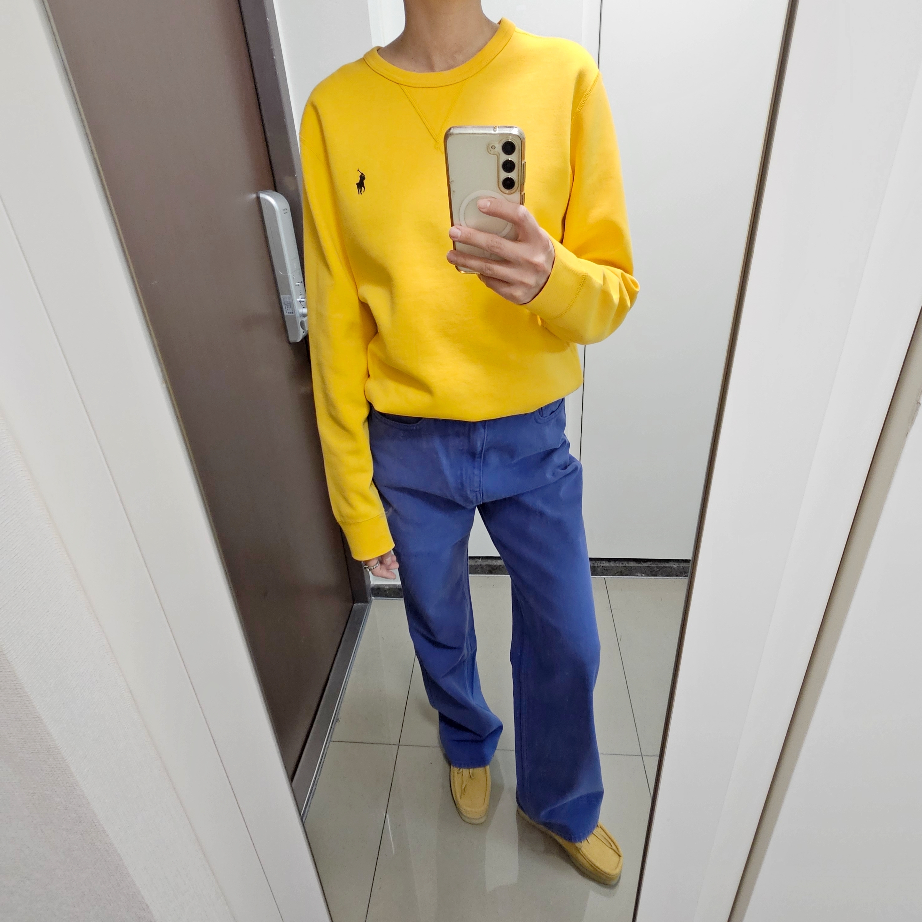 Clarks Wallabee Maple Suede 착용 스타일 - 1