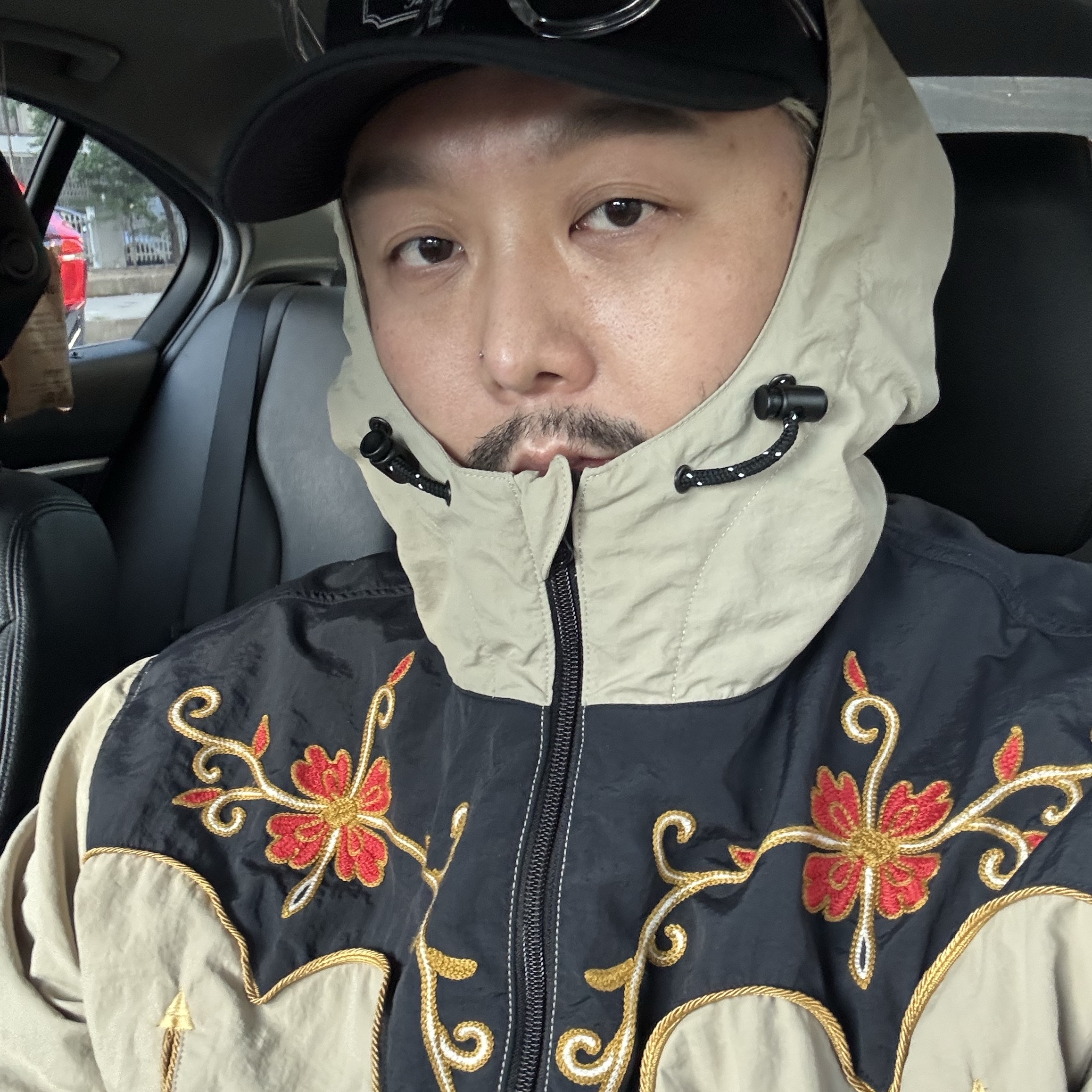Kapital Nylon Taffeta 2Tone Tennessee Cactus Flower Parka Beige Black 착용 스타일