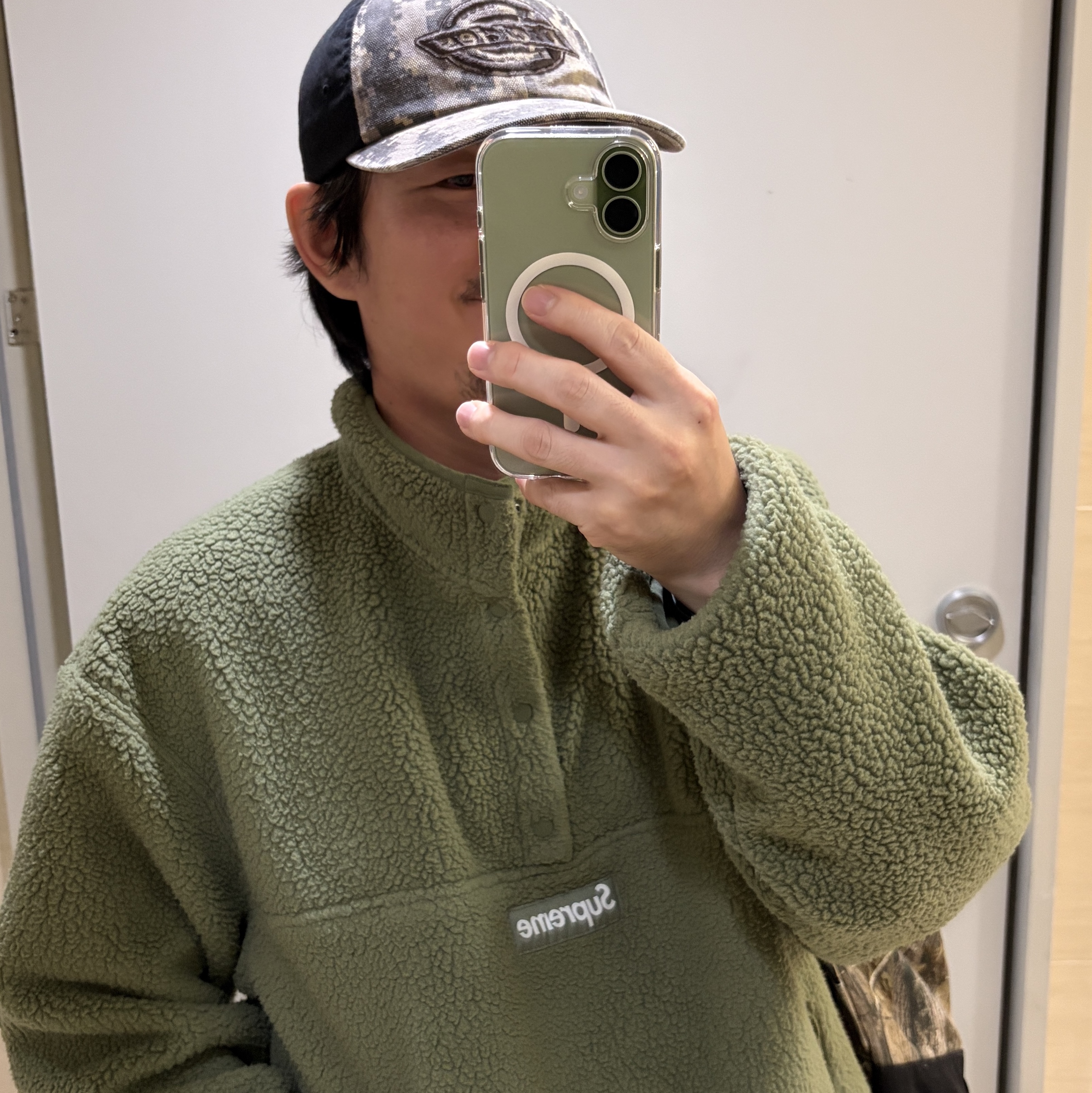 Supreme x Dickies Cordura 6-Panel Digi Camo - 25FW, Supreme Polartec Shearling Reversible Pullover Olive - 25FW 착용 스타일