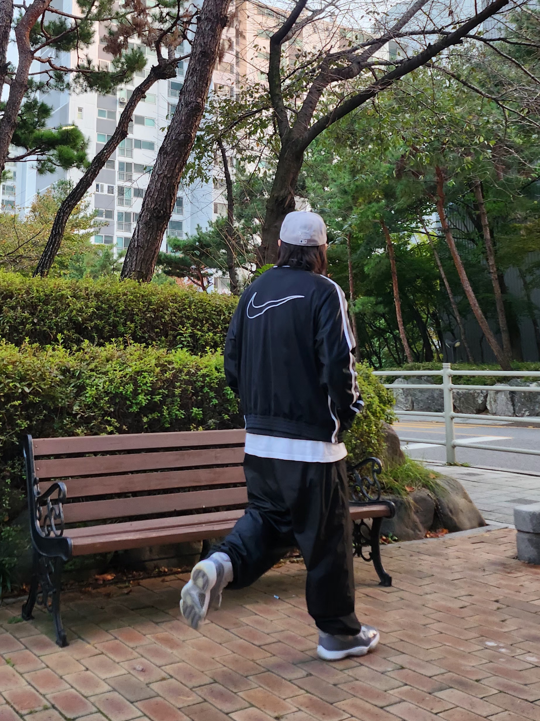 Jordan 11 Retro Cool Grey 2021 착용 스타일 - 2