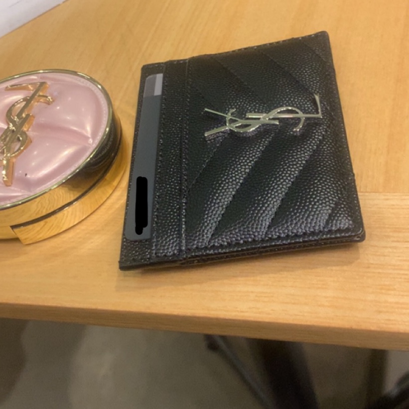 Saint Laurent Cassandre Matelasse Card Case in Grain De Poudre Embossed Leather Black, Yves Saint Laurent Touche Eclat Glow Cusion BR10 Cool Porcelain 착용 스타일