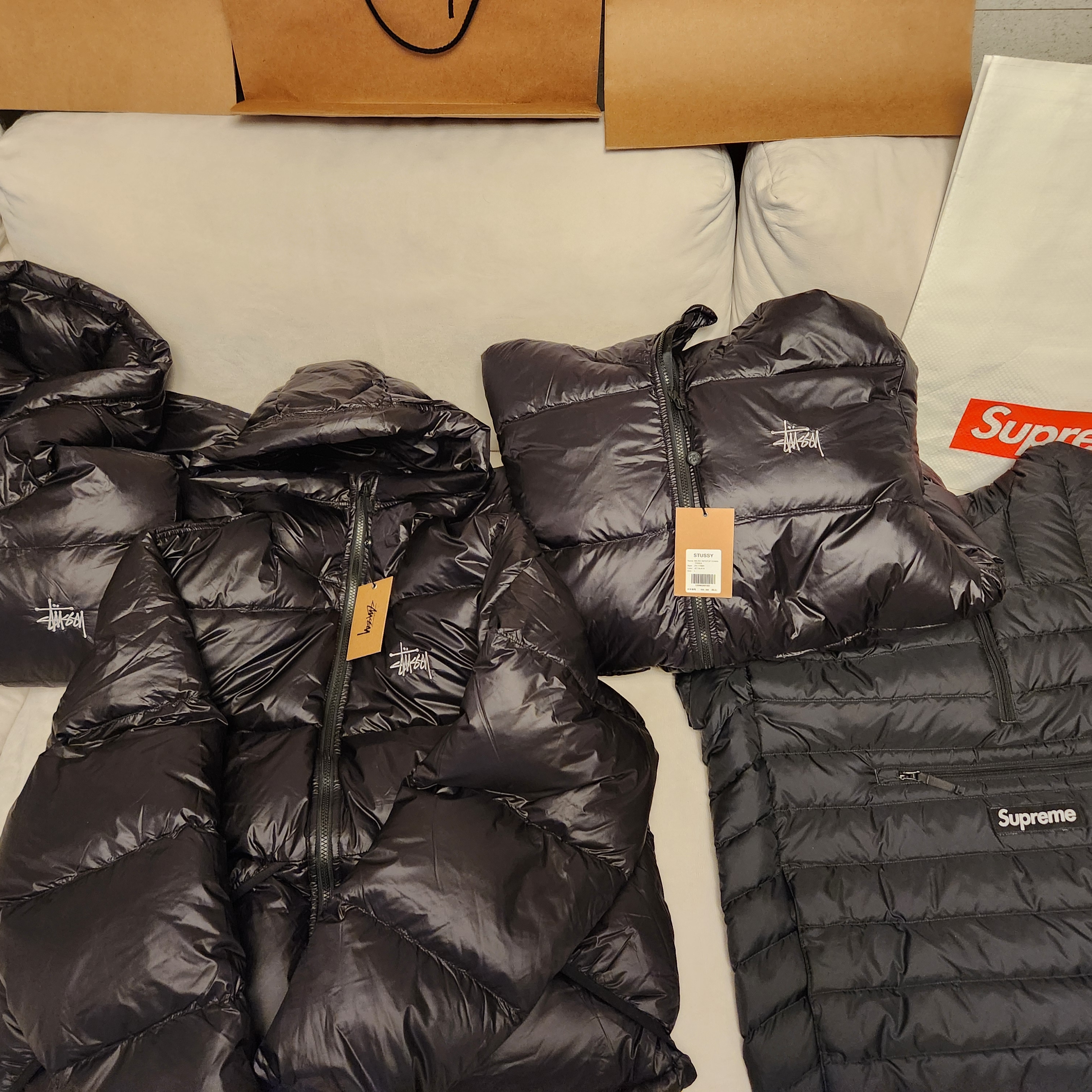Stussy Micro Ripstop Down Parka Jet Black, Supreme Micro Down Half Zip Hooded Pullover Black - 25FW 착용 스타일