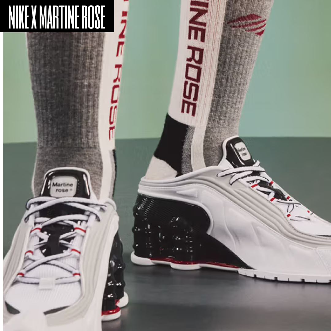 Nike x Martine Rose Shox MR4 White and Varsity Red, Nike x Martine Rose Jersey Psychic Blue (HM9020-422) 착용 스타일 - 4