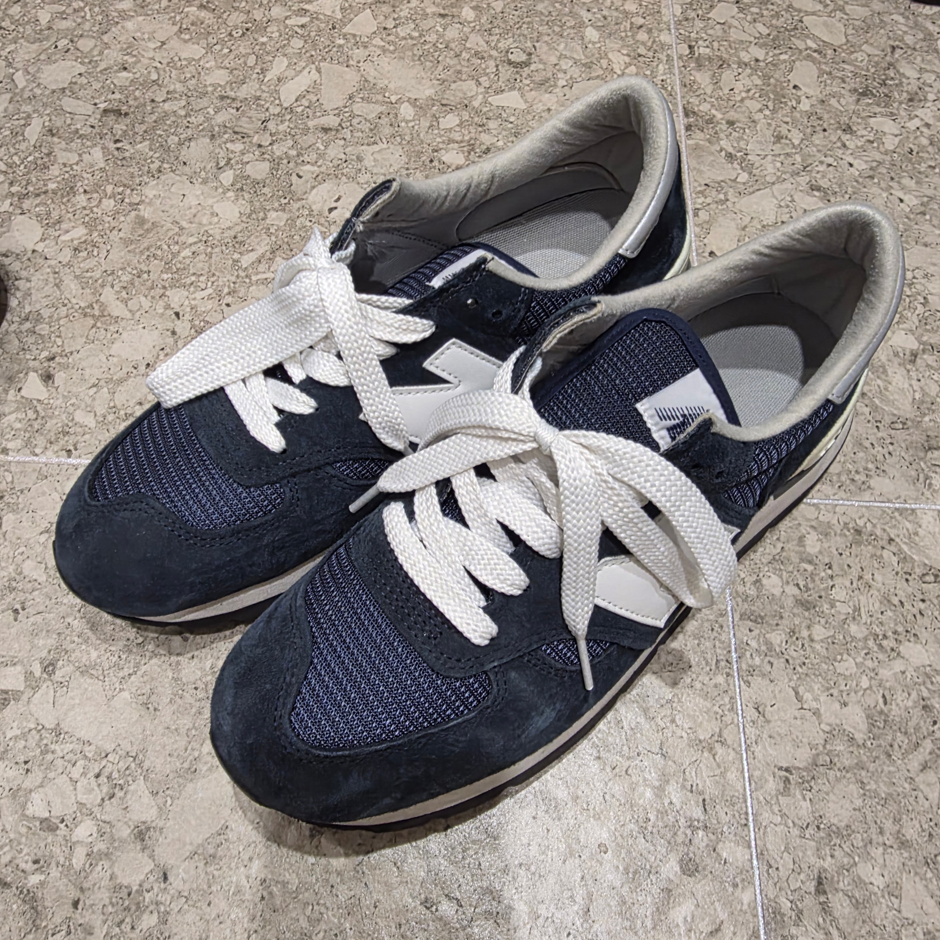 New Balance 990v1 Made in USA Navy 착용 스타일