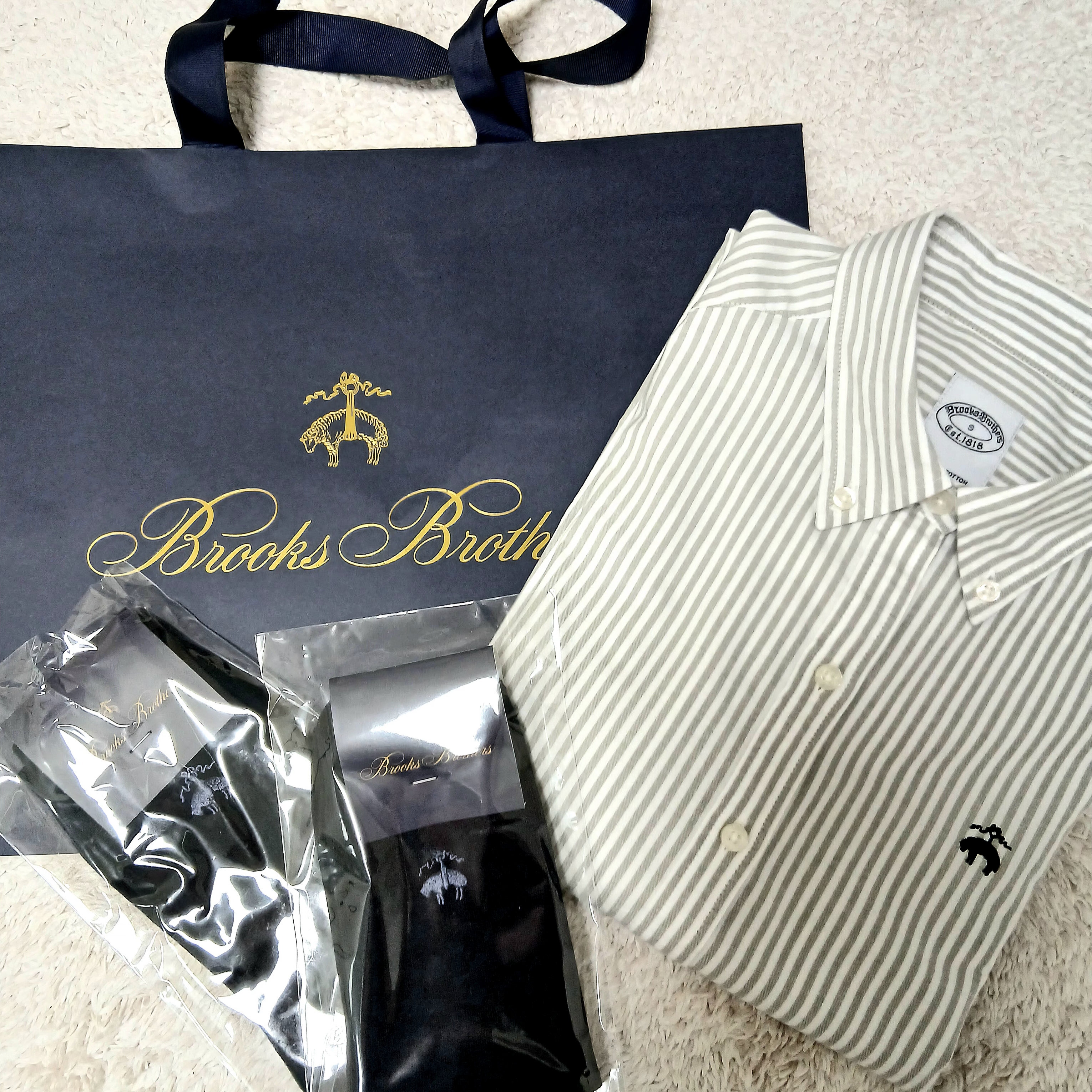 Brooks Brothers Button-Down Shirt Grey 착용 스타일 - 1