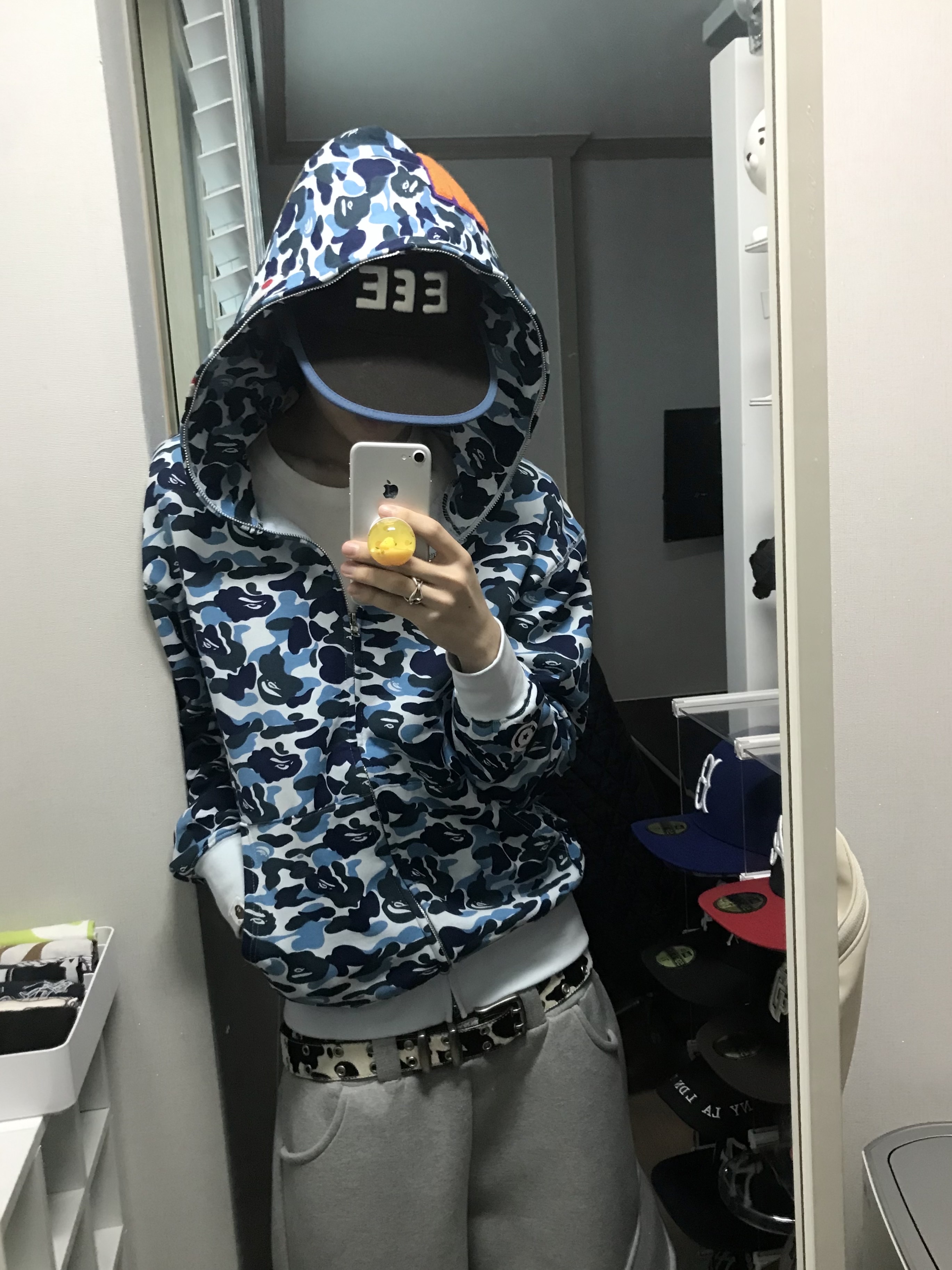 BAPE Color Camo Shark Full Zip Hoodie Navy, BAPE ABC Camo Shark Full Zip Hoodie Blue 착용 스타일 - 2