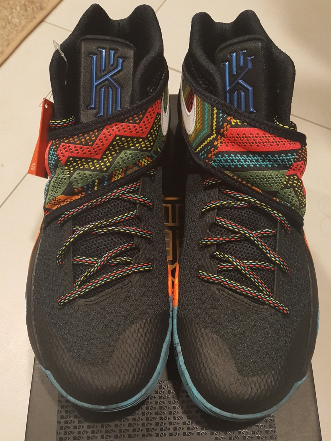 Nike Kyrie 2 BHM 착용 스타일