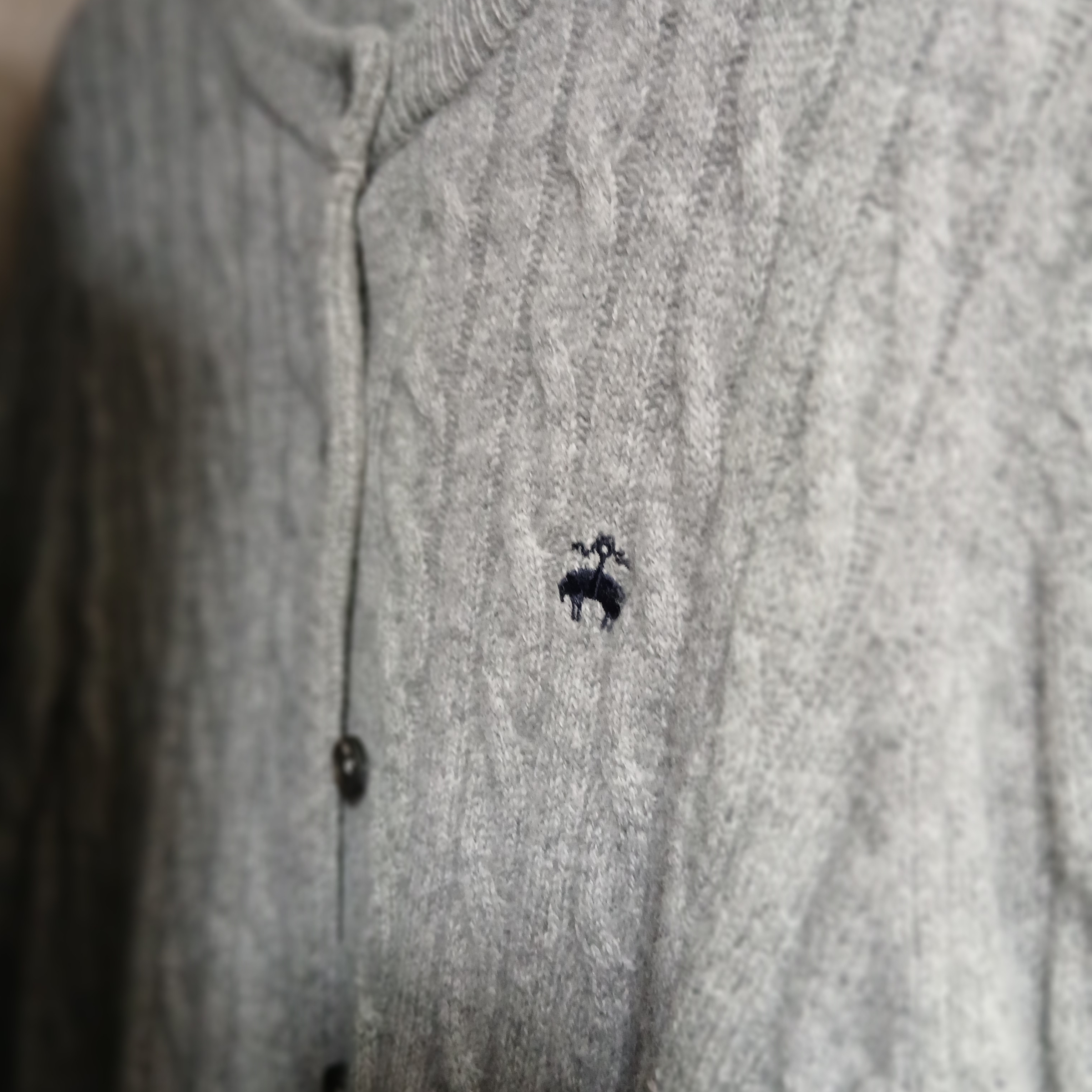 Brooks Brothers Button-Down Shirt Grey 착용 스타일 - 4