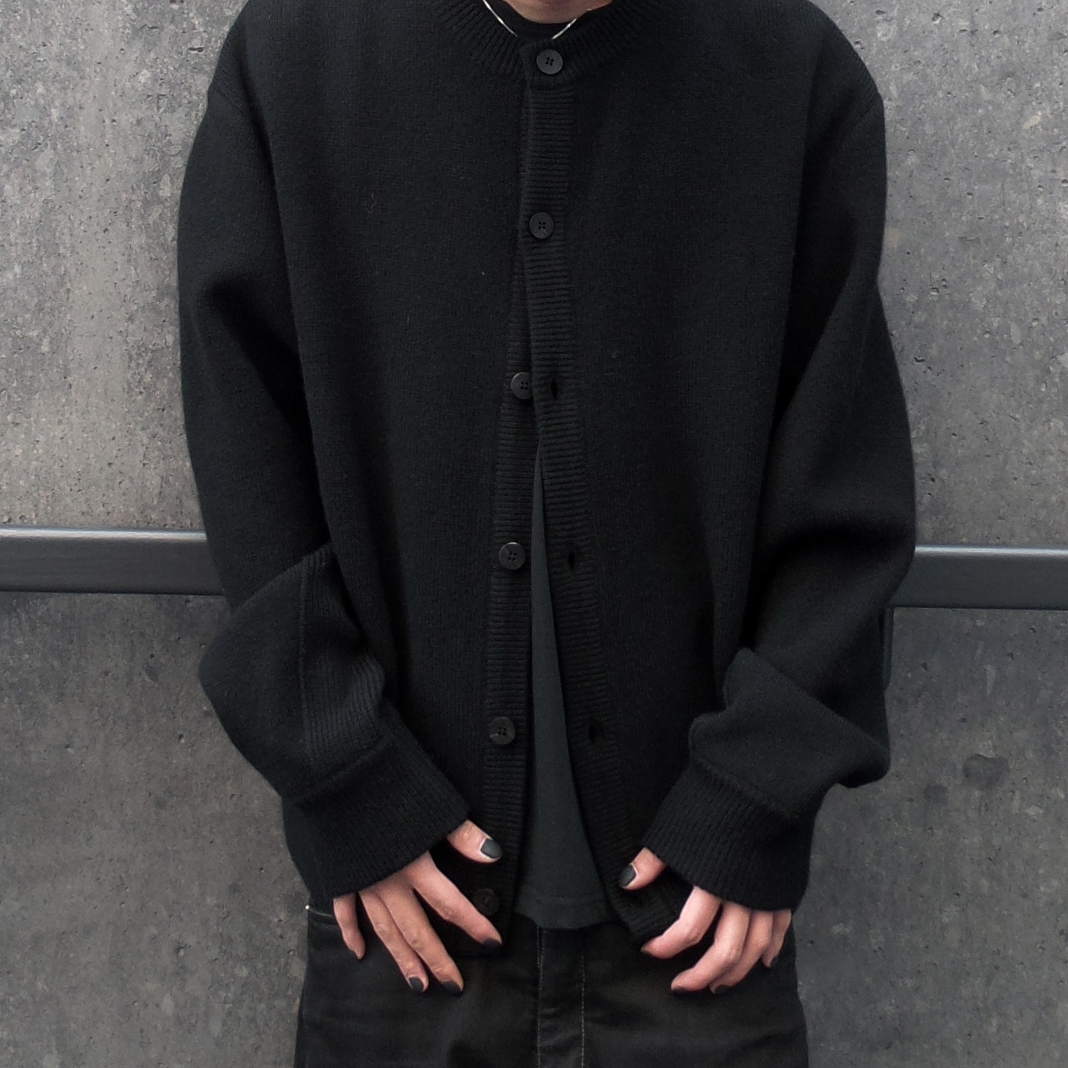 Wooyoungmi Henley Neck Cardigan Black - 25FW, Balenciaga Combat Strike 20mm Boots Black 착용 스타일 - 1