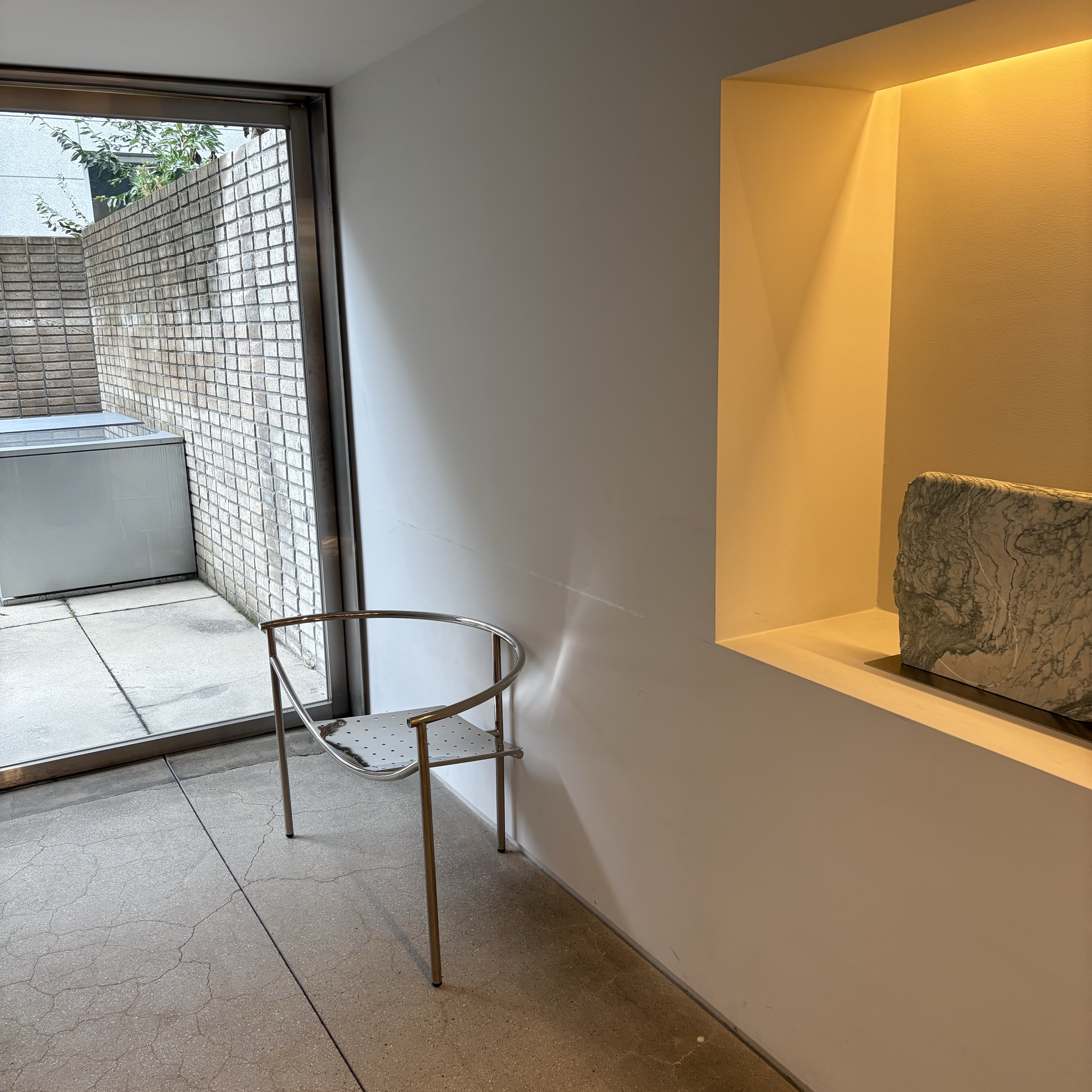 Aviemuah Ave Mac Phone Knob Rhodium, Byweekend Silky Necklace Silver 착용 스타일 - 4