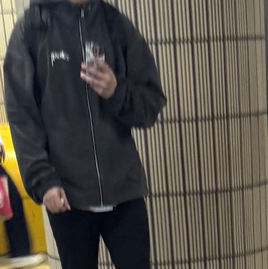 Stussy Wave Dye Beach Shell Jacket Black 착용 스타일