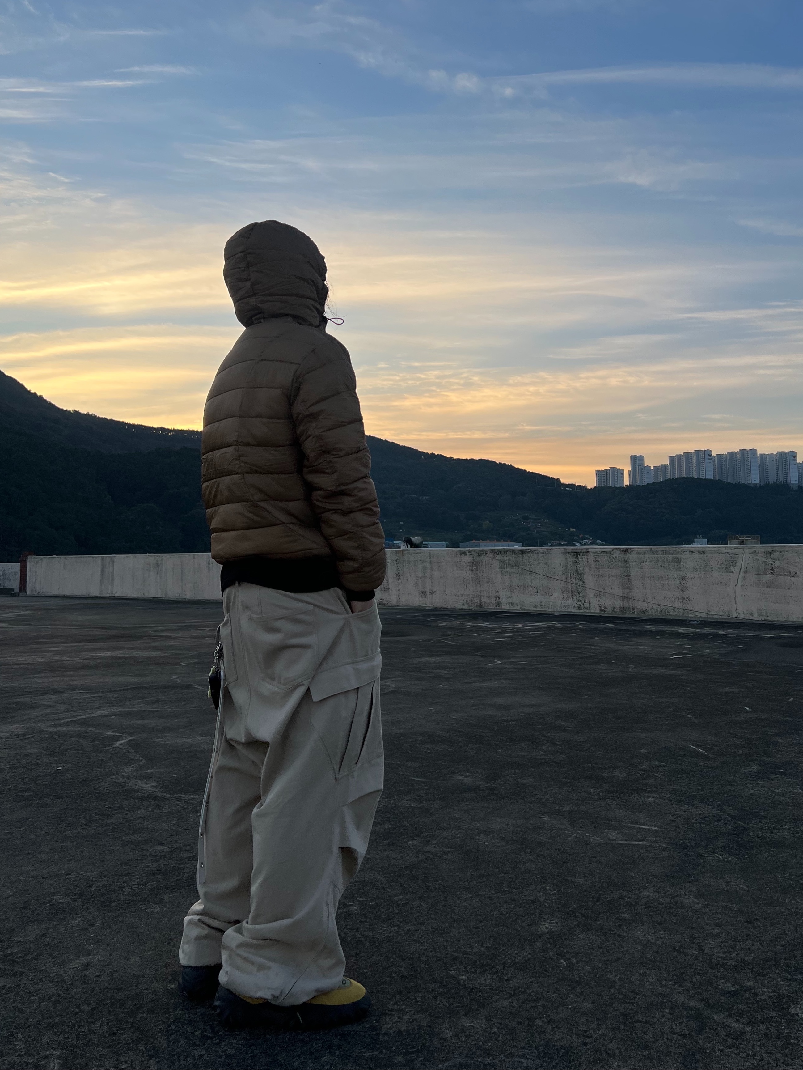 Nonnod Side Zip Cargo Pants Beige, Oakley Factory Team Suede Flesh Edge Boots Yellow 착용 스타일 - 8
