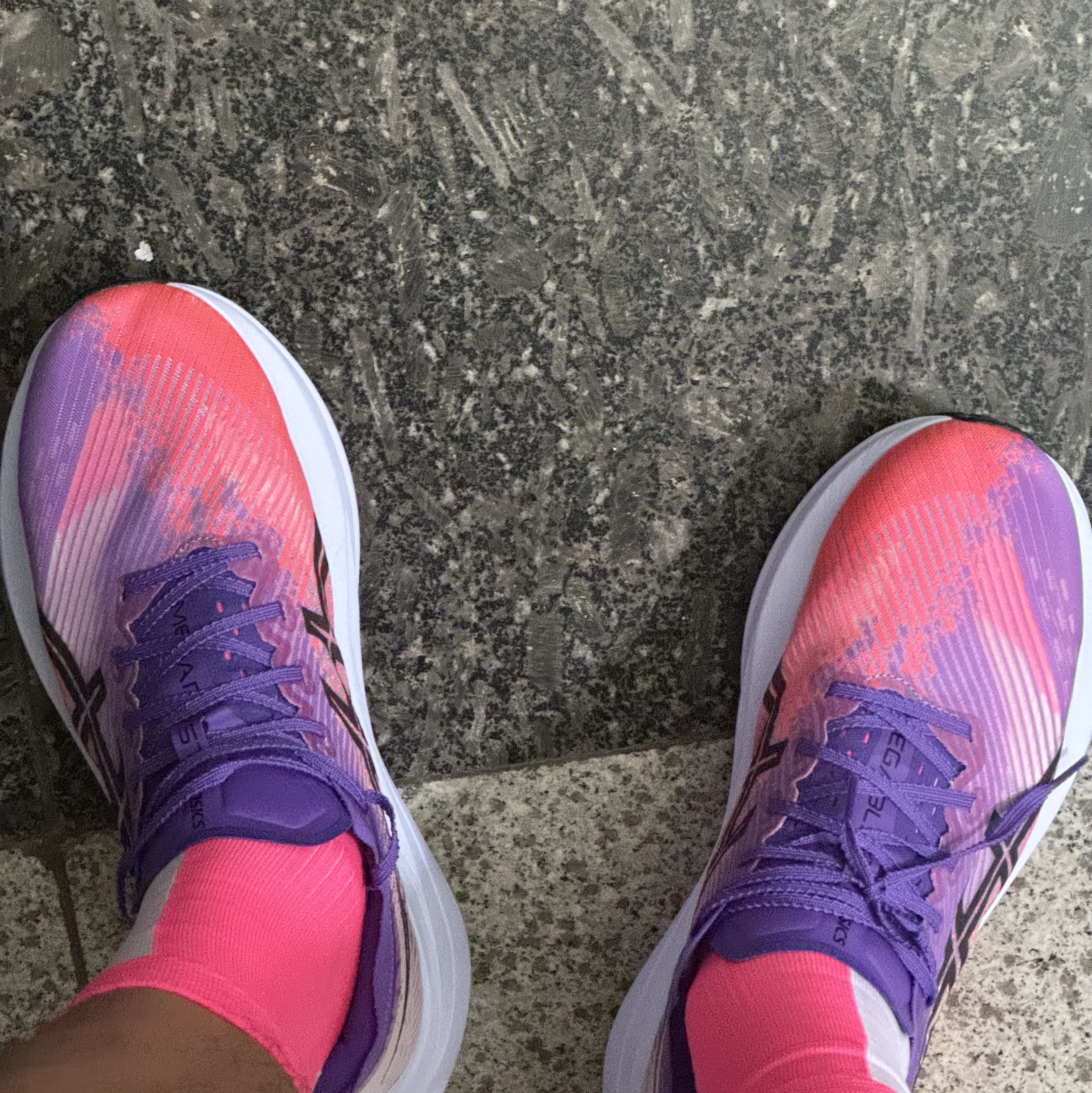 Asics Megablast Edo Purple Black 착용 스타일