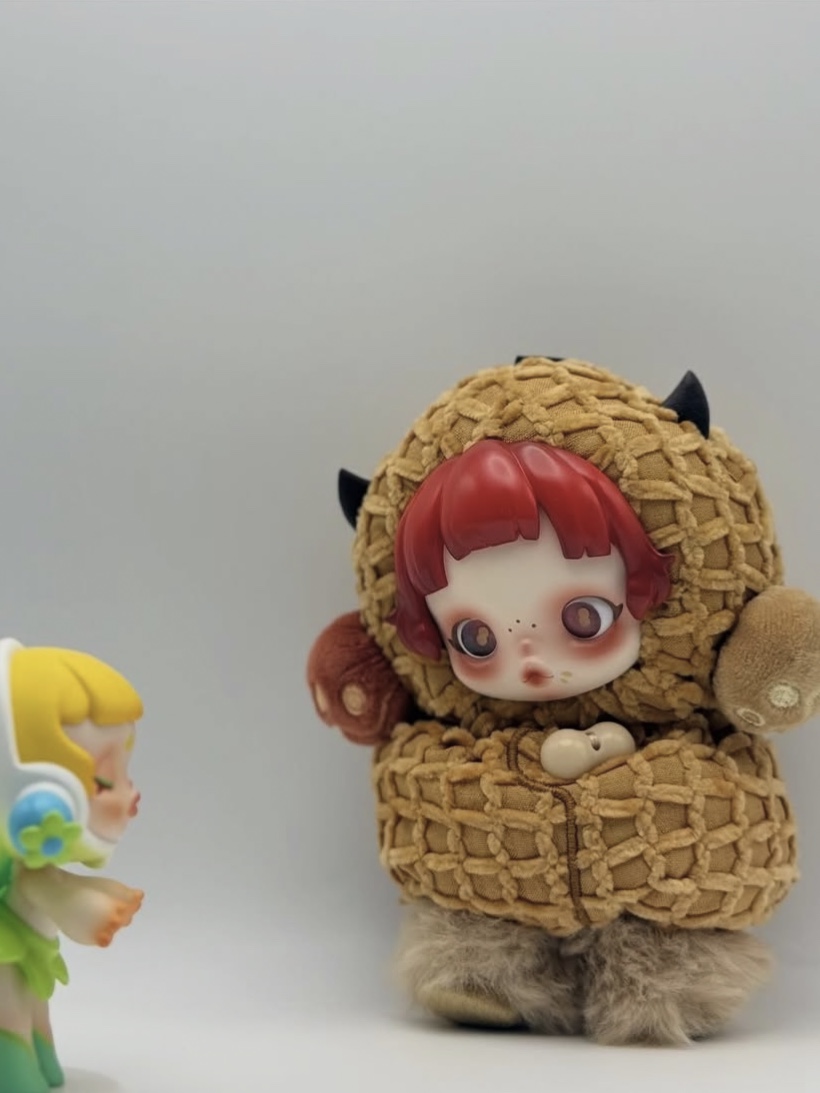 Pop Mart Skullpanda You Found Me ! Series Plush Doll Pendant Pranky Peanut (Opened Case) 착용 스타일