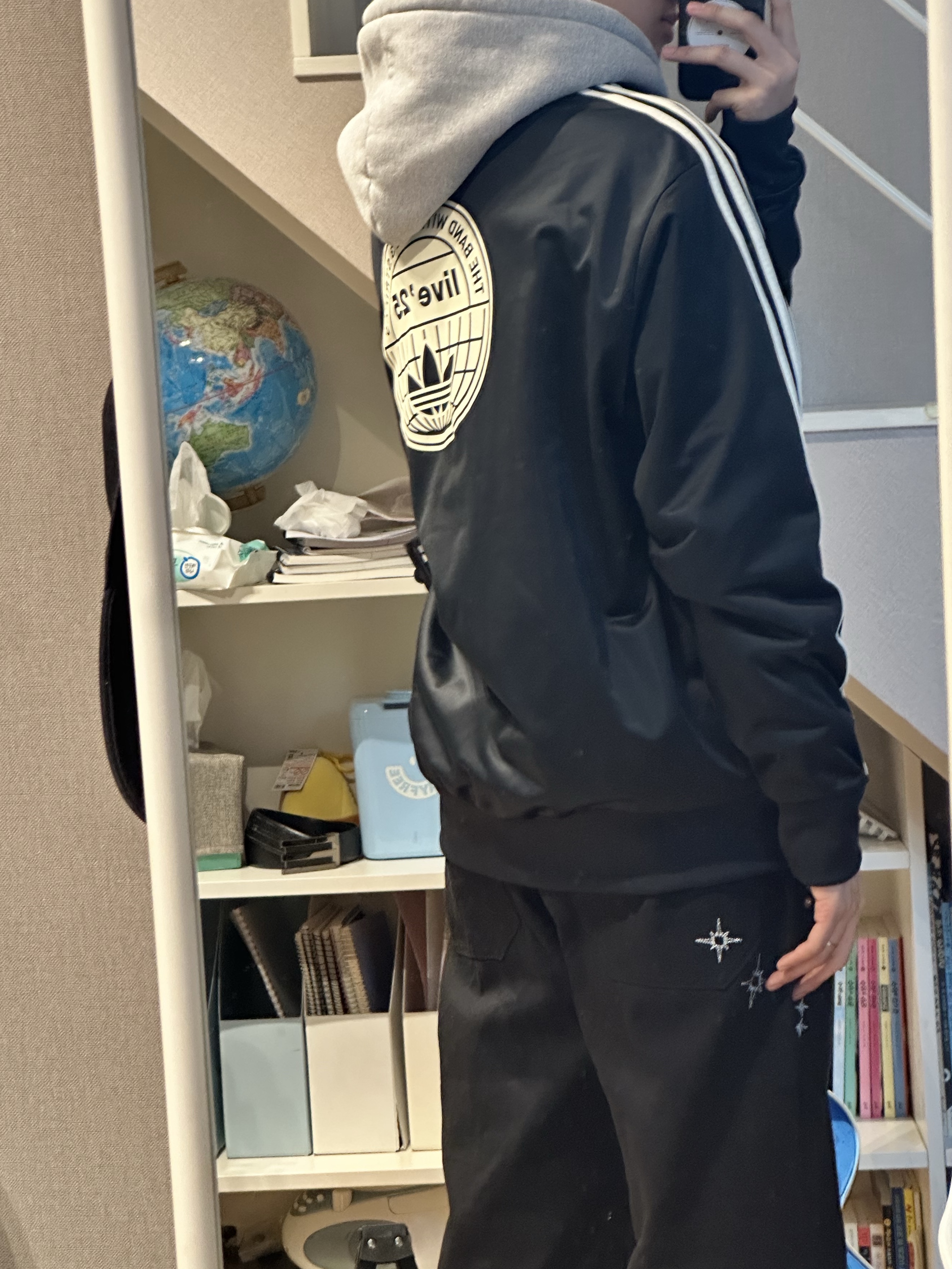 Adidas x Oasis Tour Firebird Track Top Black - KR Sizing, Nike Air Force 1 '07 Low Triple Black 착용 스타일 - 7