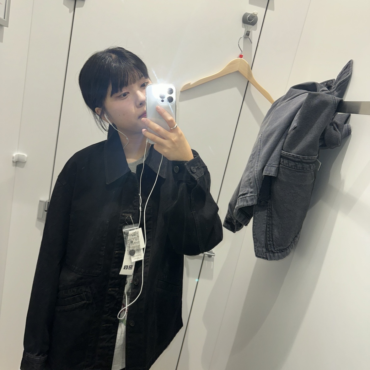 Uniqlo U Oversized Denim Jacket Black - KR 착용 스타일