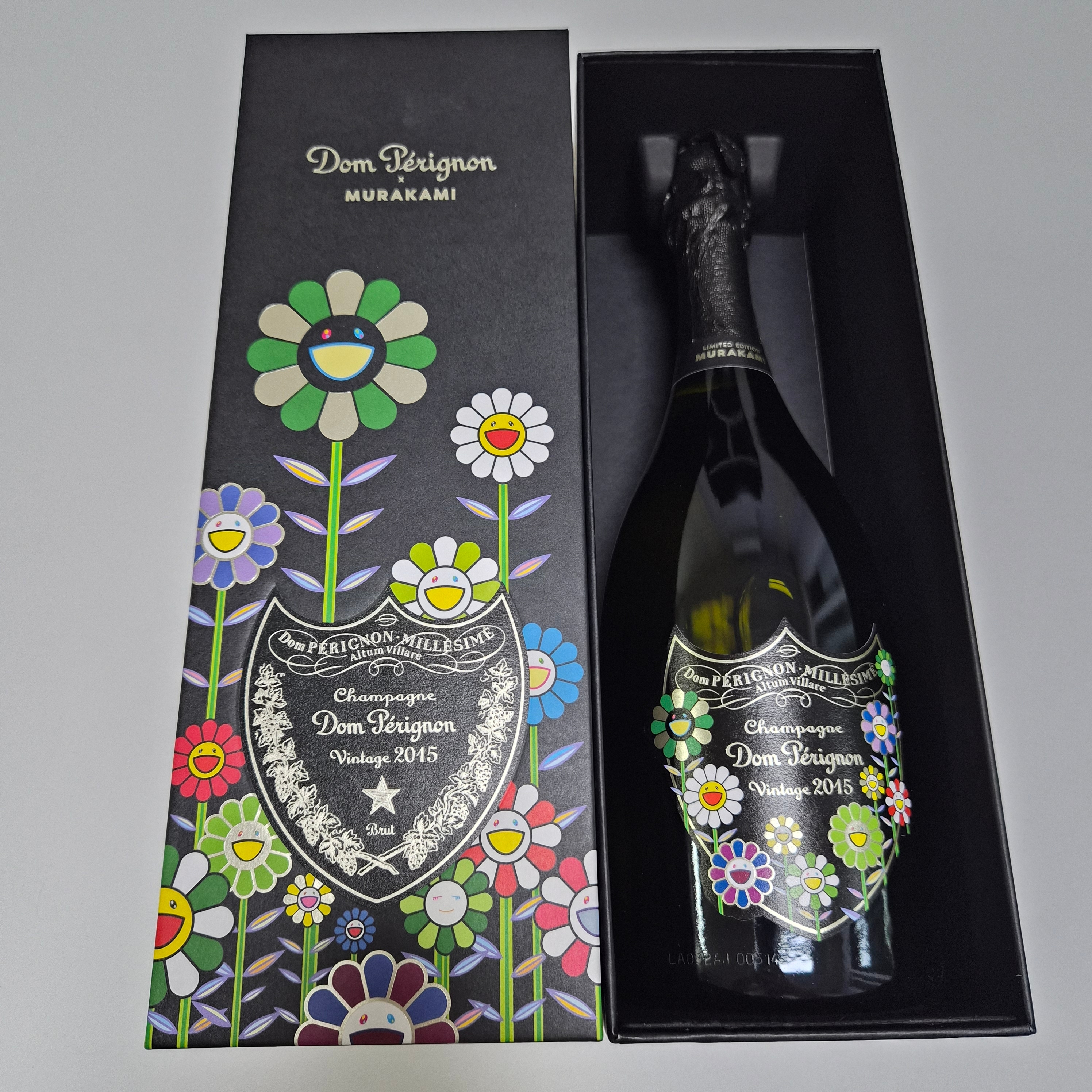 Dom Pérignon Vintage 2015 Takashi Murakami Special Edition 착용 스타일