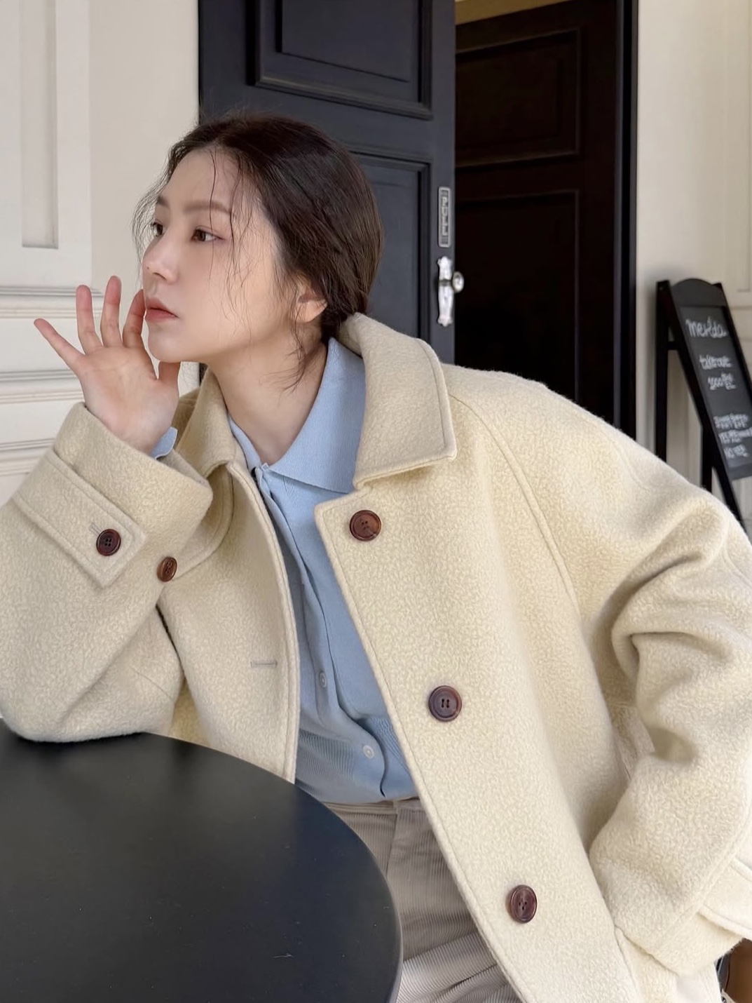 Juukiff Waist Ribbed Shirts Cardigan In Cashmere Mixed Cotton Light Blue, Juukiff Waist Ribbed Shirts Cardigan In Cashmere Mixed Cotton Off White 착용 스타일 - 3
