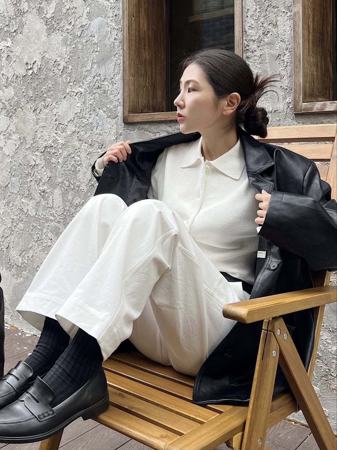 Juukiff Waist Ribbed Shirts Cardigan In Cashmere Mixed Cotton Off White, Juukiff Waist Ribbed Shirts Cardigan In Cashmere Mixed Cotton Light Blue 착용 스타일 - 2
