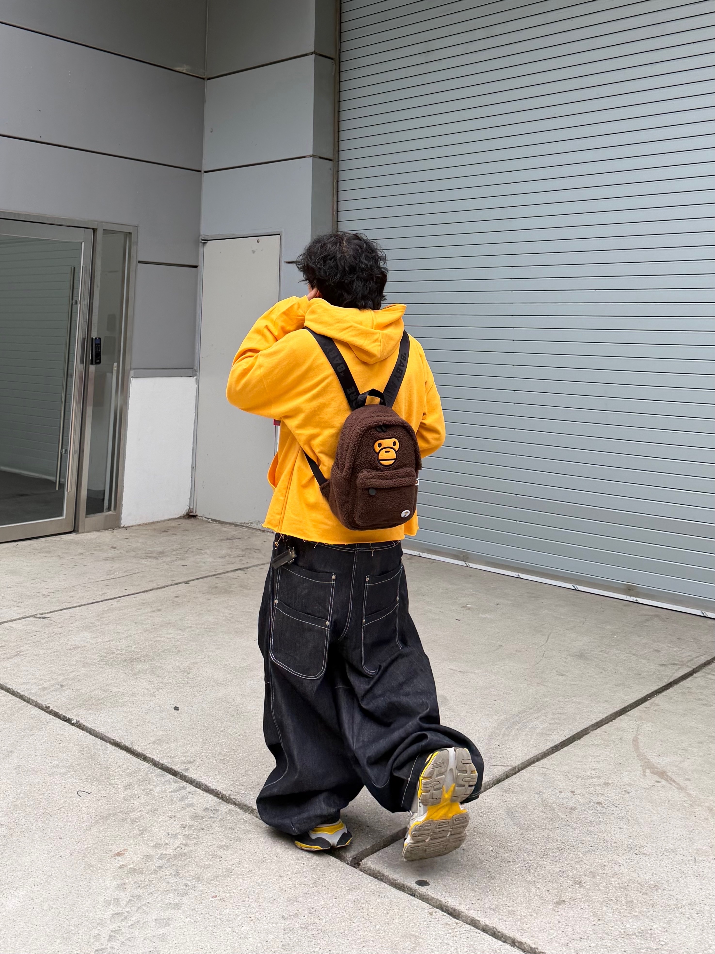 Balenciaga Cargo Sneakers Grey Black Yellow, BAPE Baby Milo Mini Fur Backpack Brown 착용 스타일 - 5