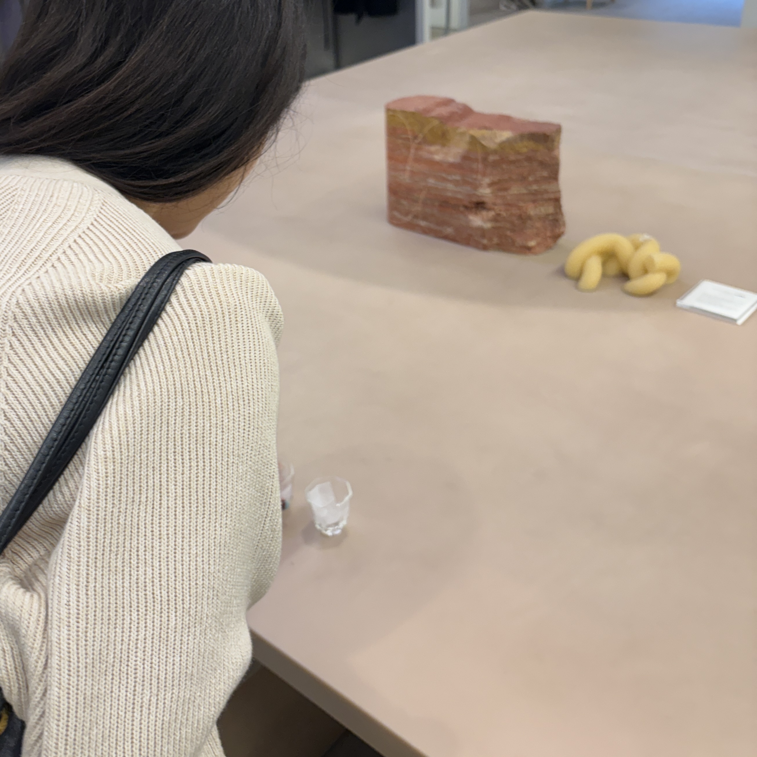 Aviemuah Ave Mac Phone Knob Rhodium, Byweekend Silky Necklace Silver 착용 스타일 - 6