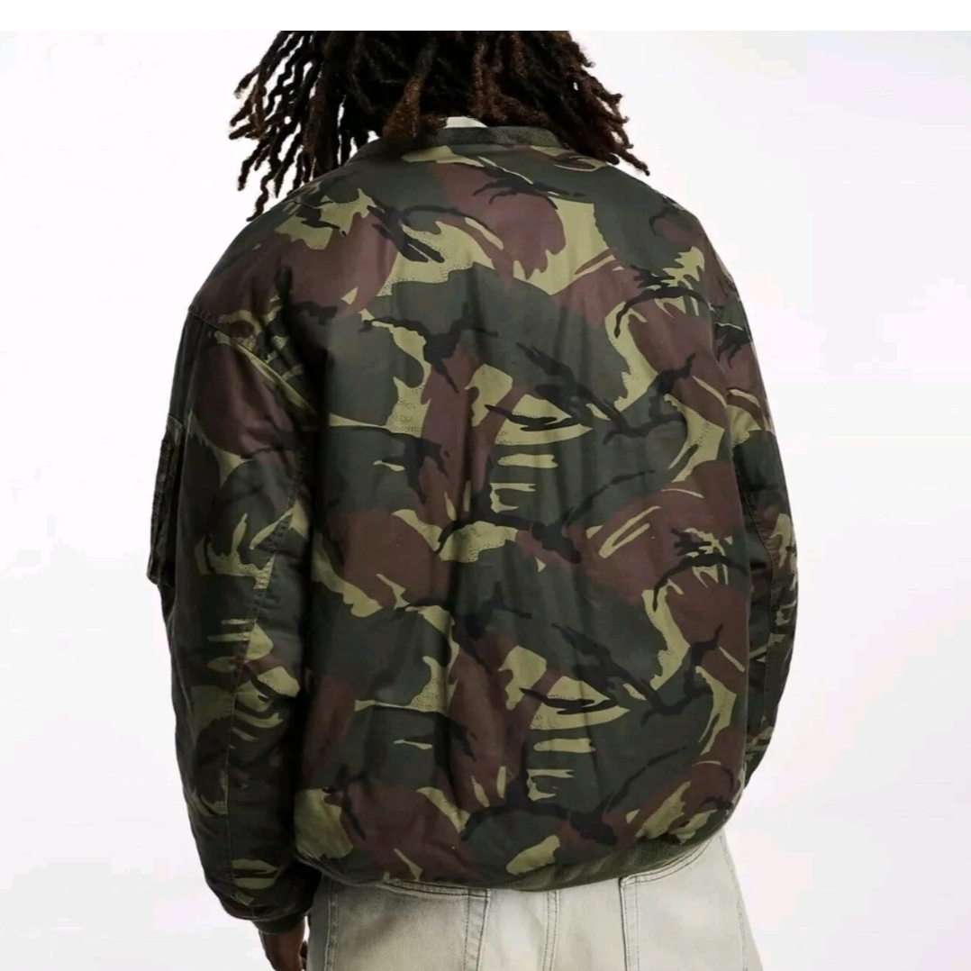 Nike Life Woven MA-1 Flight Jacket Medium Olive Black - Asia, Supreme Spellout Embroidered Ripstop Track Jacket Woodland Camo - 25FW 착용 스타일