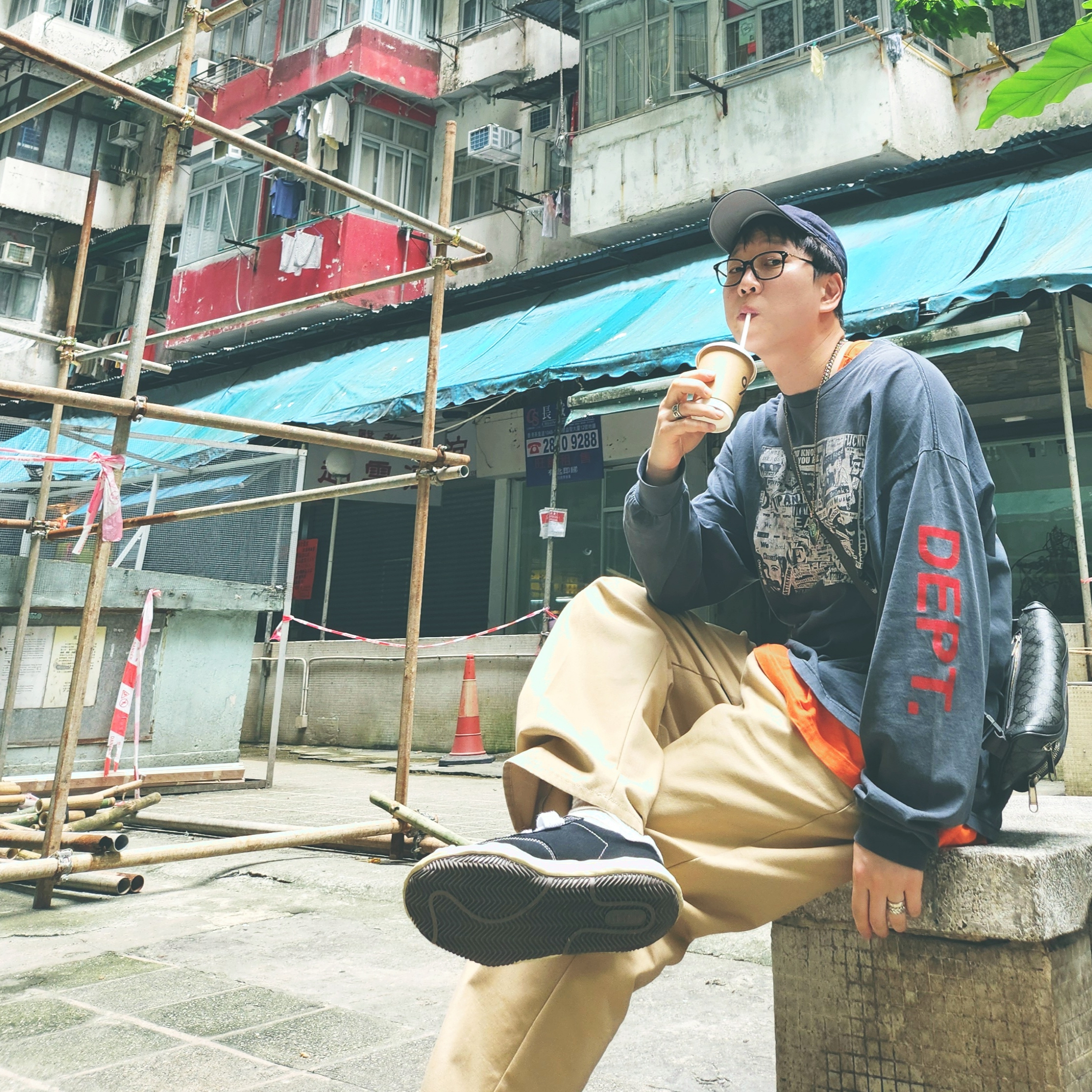Maison Mihara Yasuhiro Blakey VL OG Sole Canvas Low-top Sneakers Black, Aime Leon Dore x New Era Yankees Ballpark Hat Consumer Navy 착용 스타일 - 2