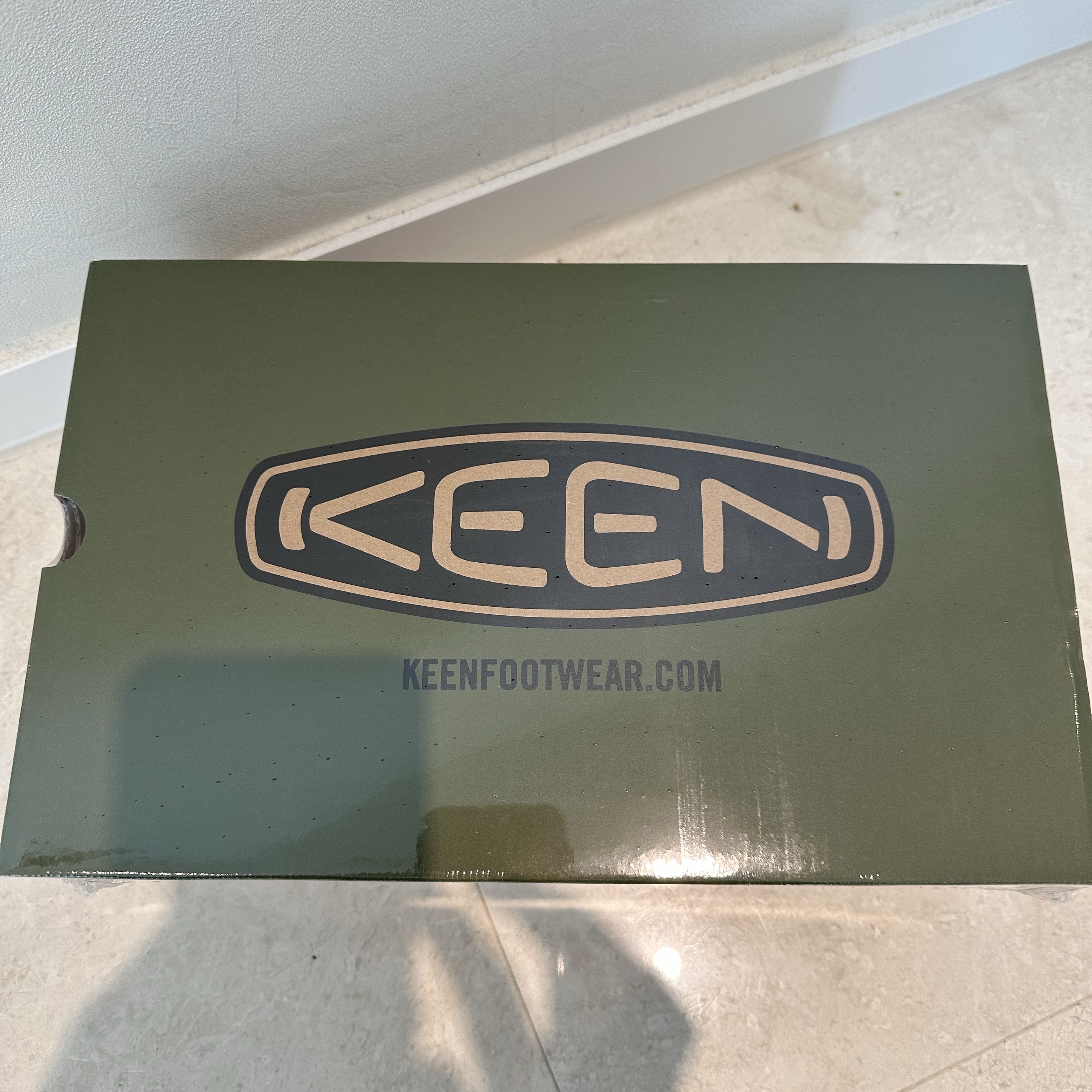 Keen Jasper Suede Sneakers Black 착용 스타일 - 6