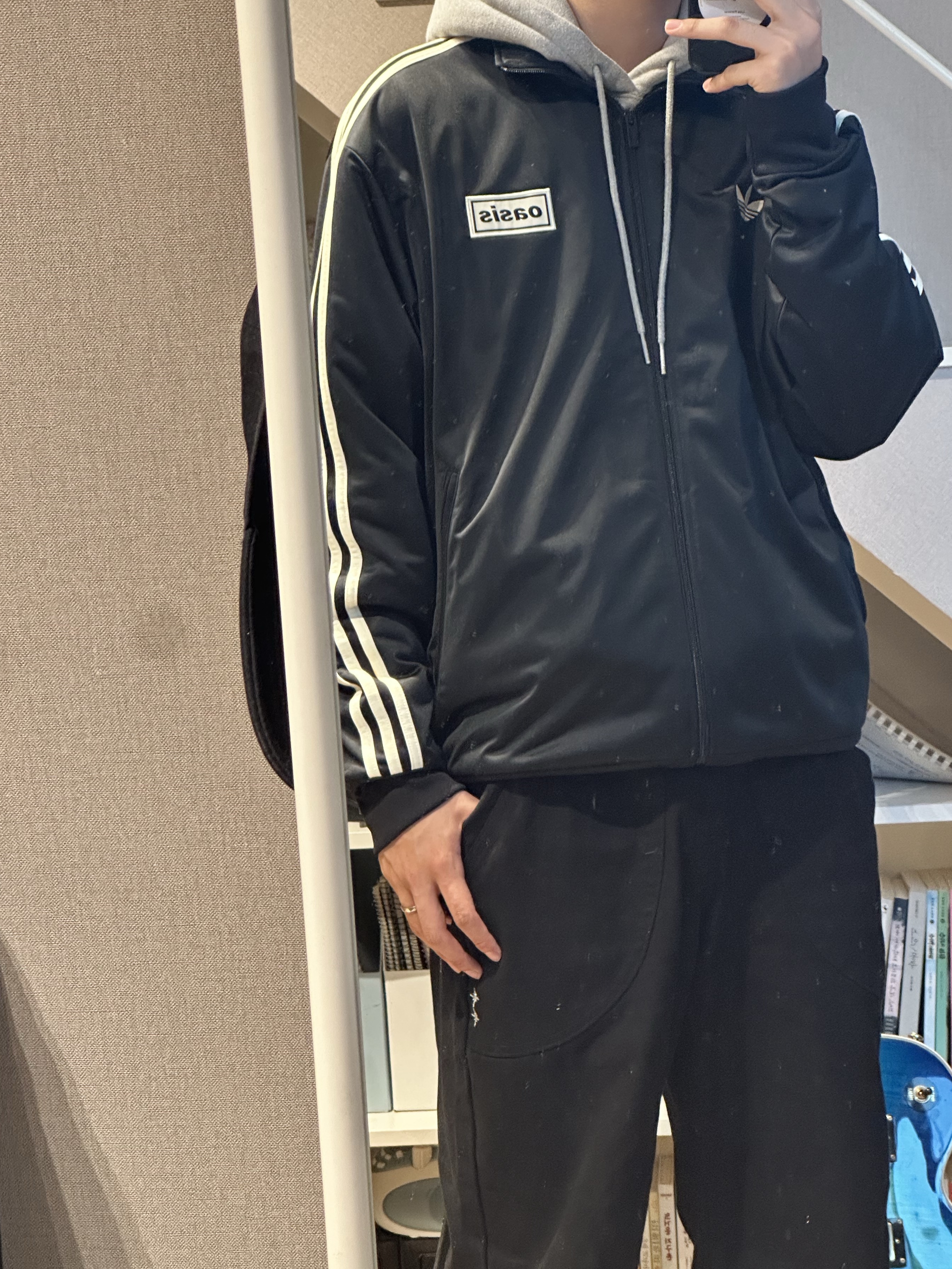 Adidas x Oasis Tour Firebird Track Top Black - KR Sizing, Nike Air Force 1 '07 Low Triple Black 착용 스타일 - 5