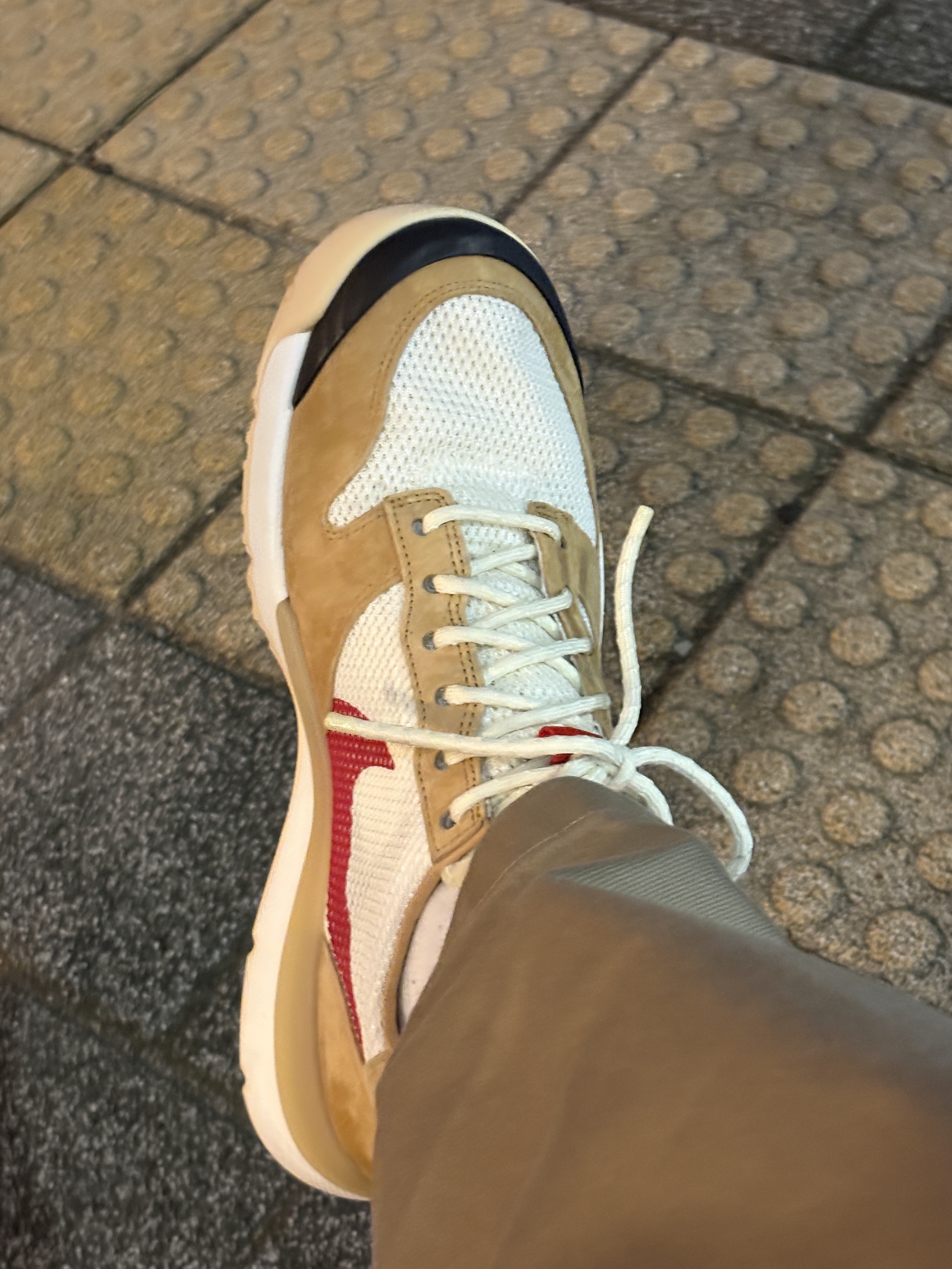 Palace Sofar Crew Grey Marl - 24FW, Nike x Tom Sachs Mars Yard Shoe 3.0 Space Camp 착용 스타일 - 2