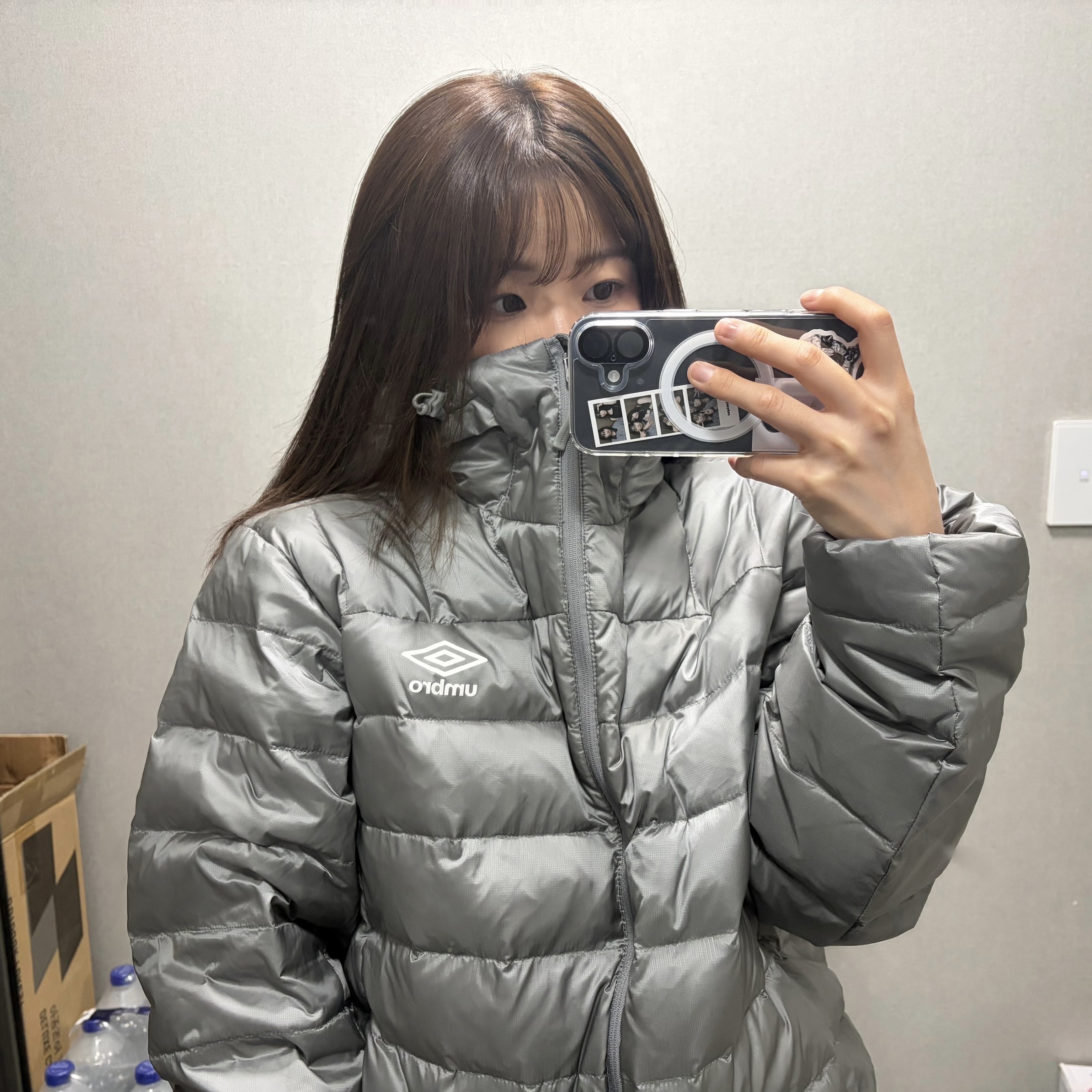 Umbro Featherflex Light Weight Hooded Down Jacket Grey Khaki 착용 스타일
