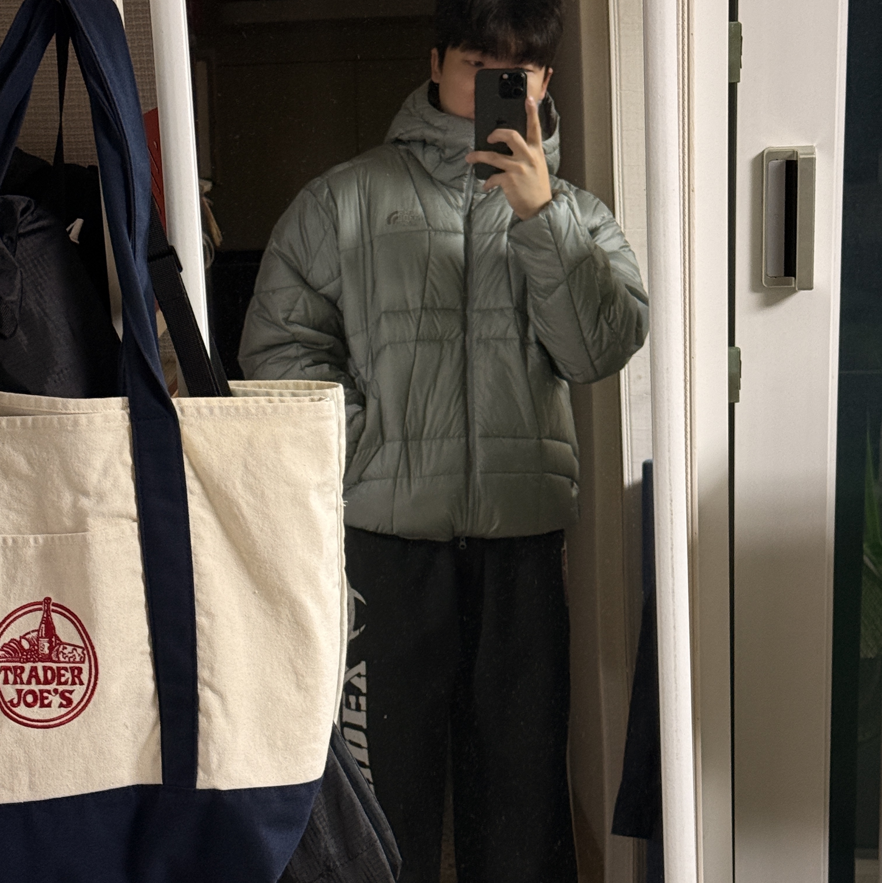 The North Face Wave LT On Jacket Gray 착용 스타일