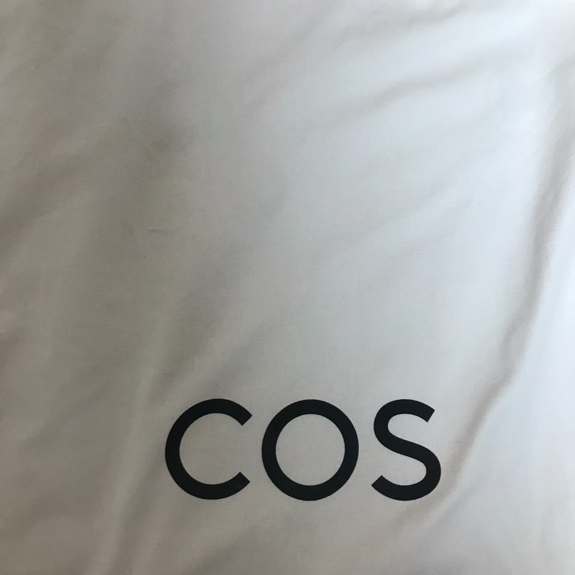 COS Canvas Tote Bag Off White 착용 스타일