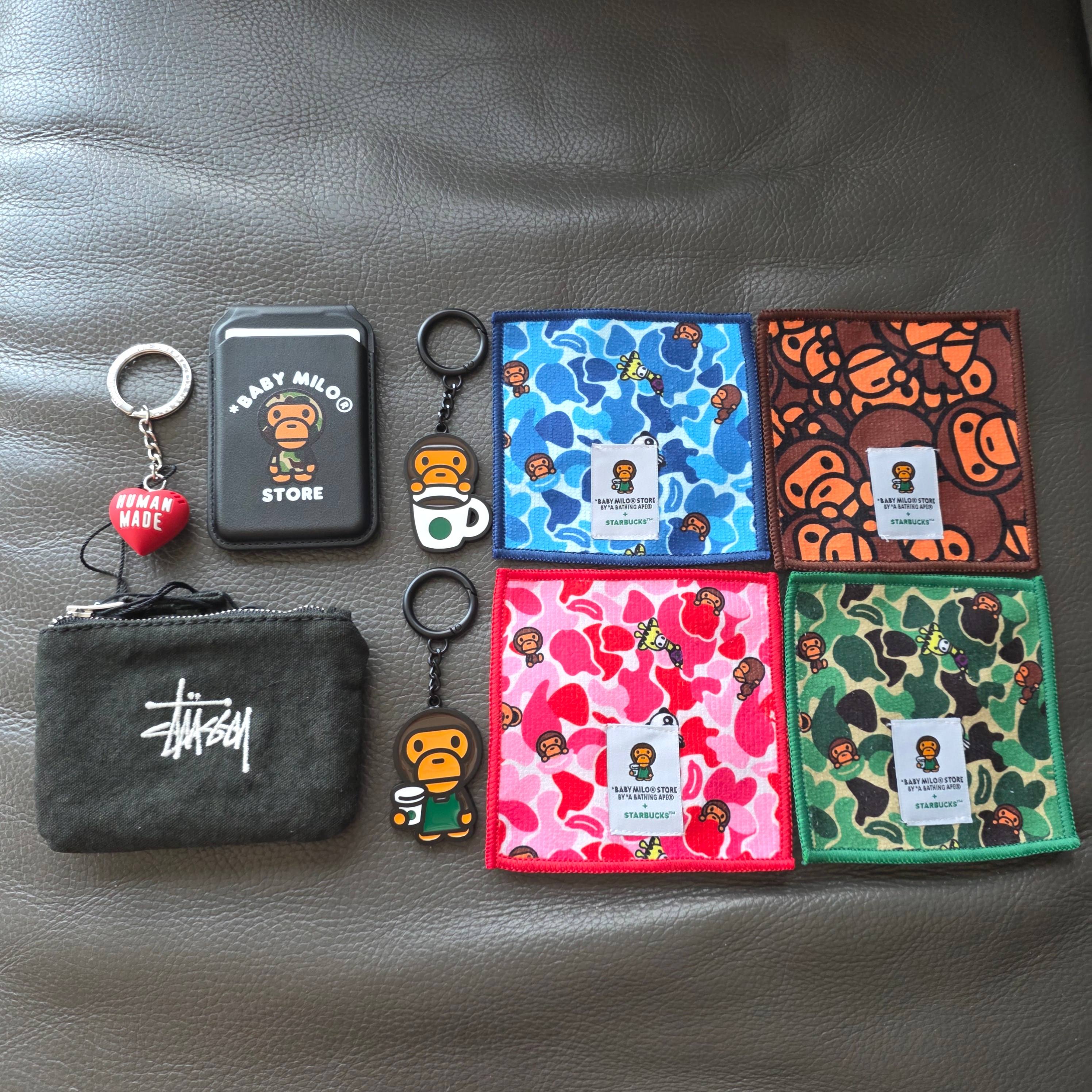 Stussy Canvas Coin Pouch Washed Black, Human Made Heart Rubber Key Chain Red 착용 스타일