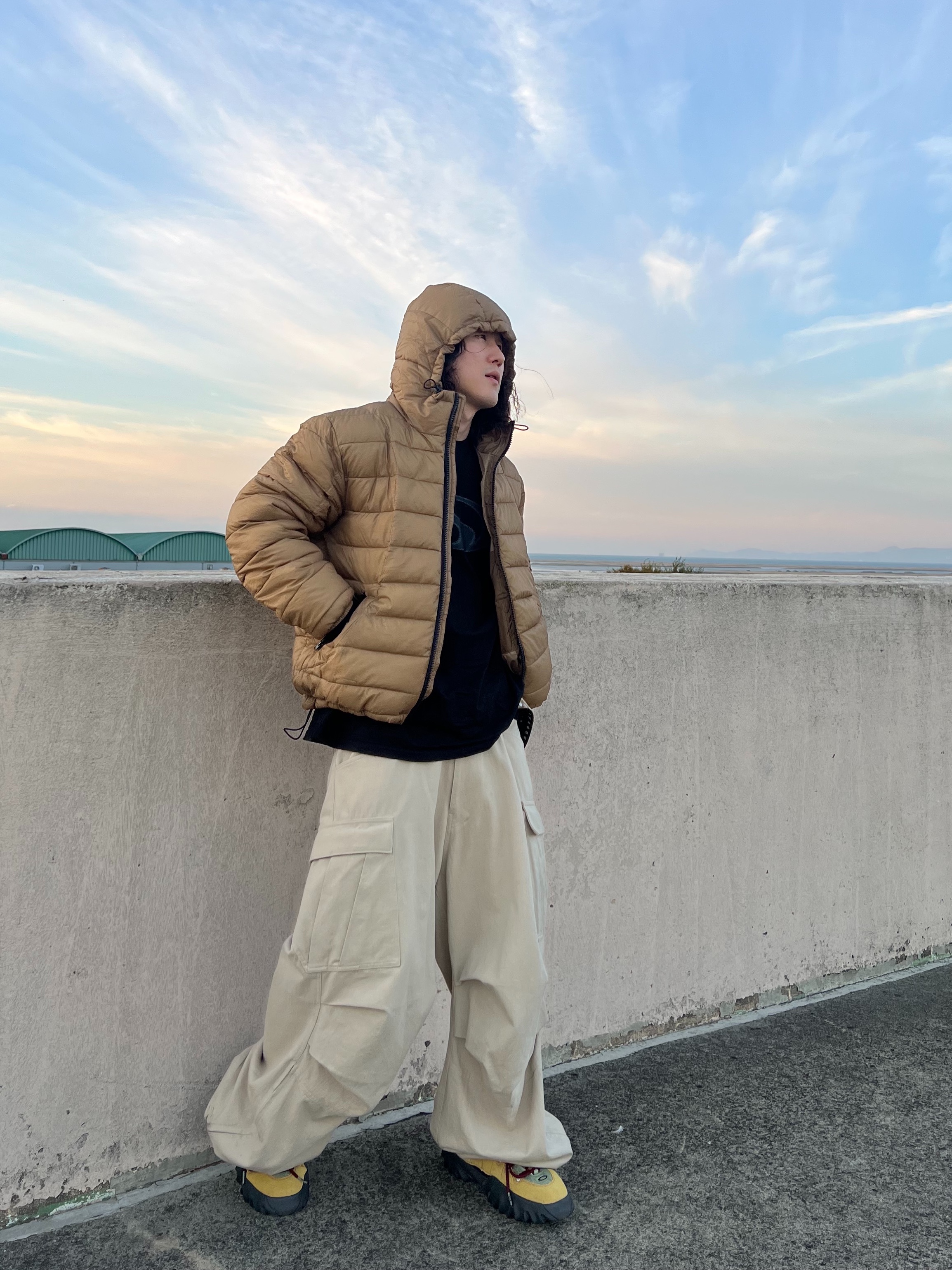 Nonnod Side Zip Cargo Pants Beige, Oakley Factory Team Suede Flesh Edge Boots Yellow 착용 스타일 - 7
