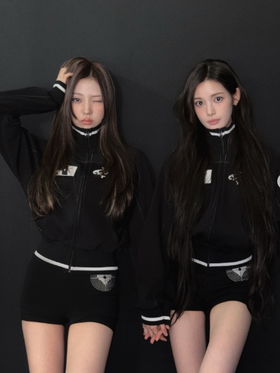 [KREAM 단독] Bonnae Patch track jacket Black, [KREAM 단독] Bonnae Patch track jacket White 착용 스타일