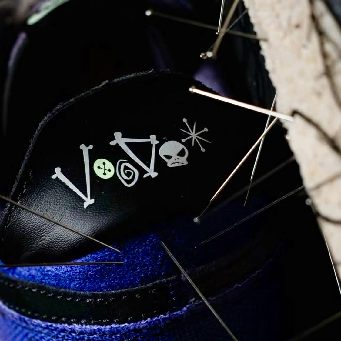 Jordan 1 x Zion Williamson Retro Low OG Regency Purple and Dark Raisin 착용 스타일 - 3