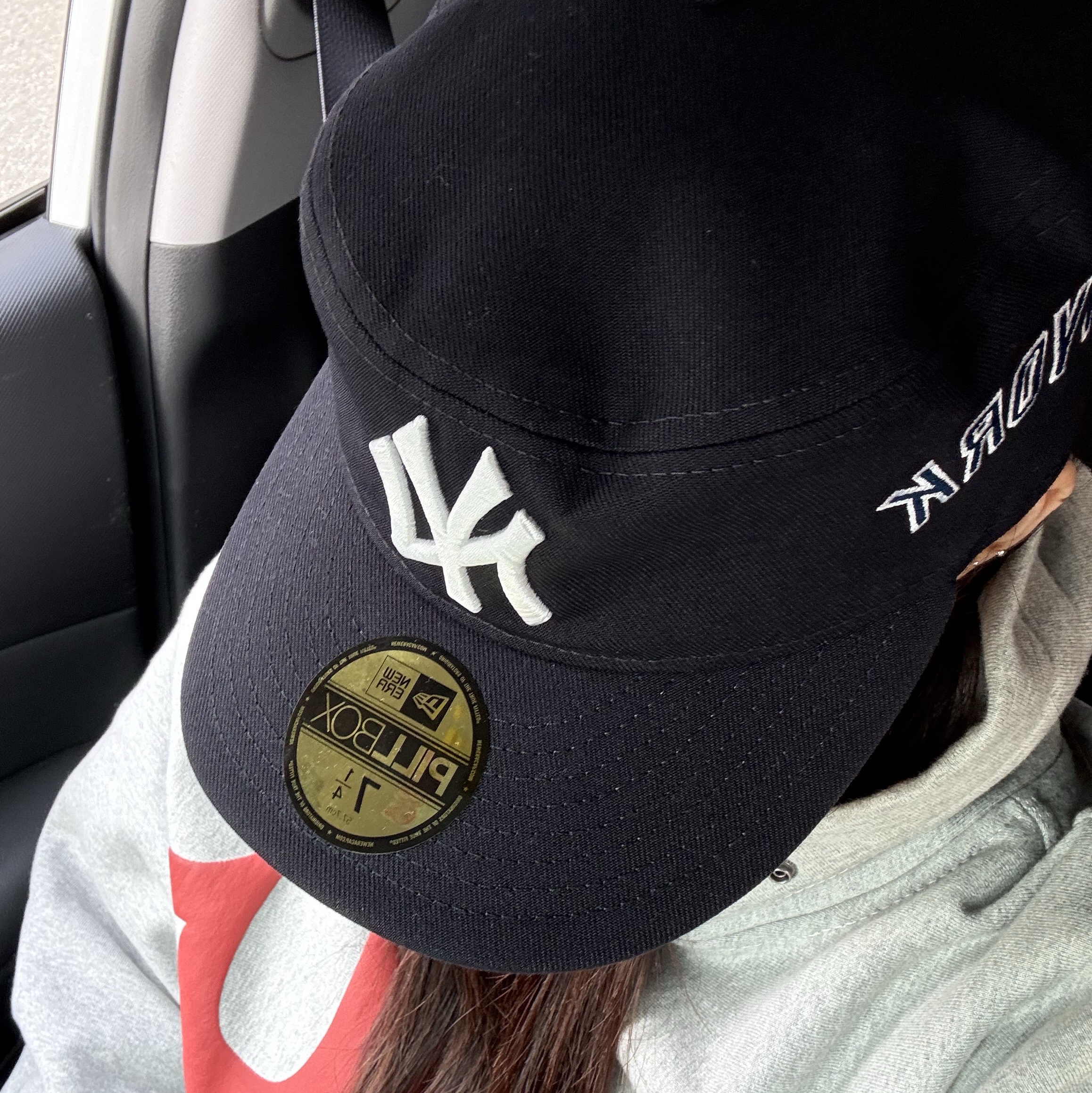 New Era MLB New York Yankees Pillbox Series Ball Cap Navy 착용 스타일
