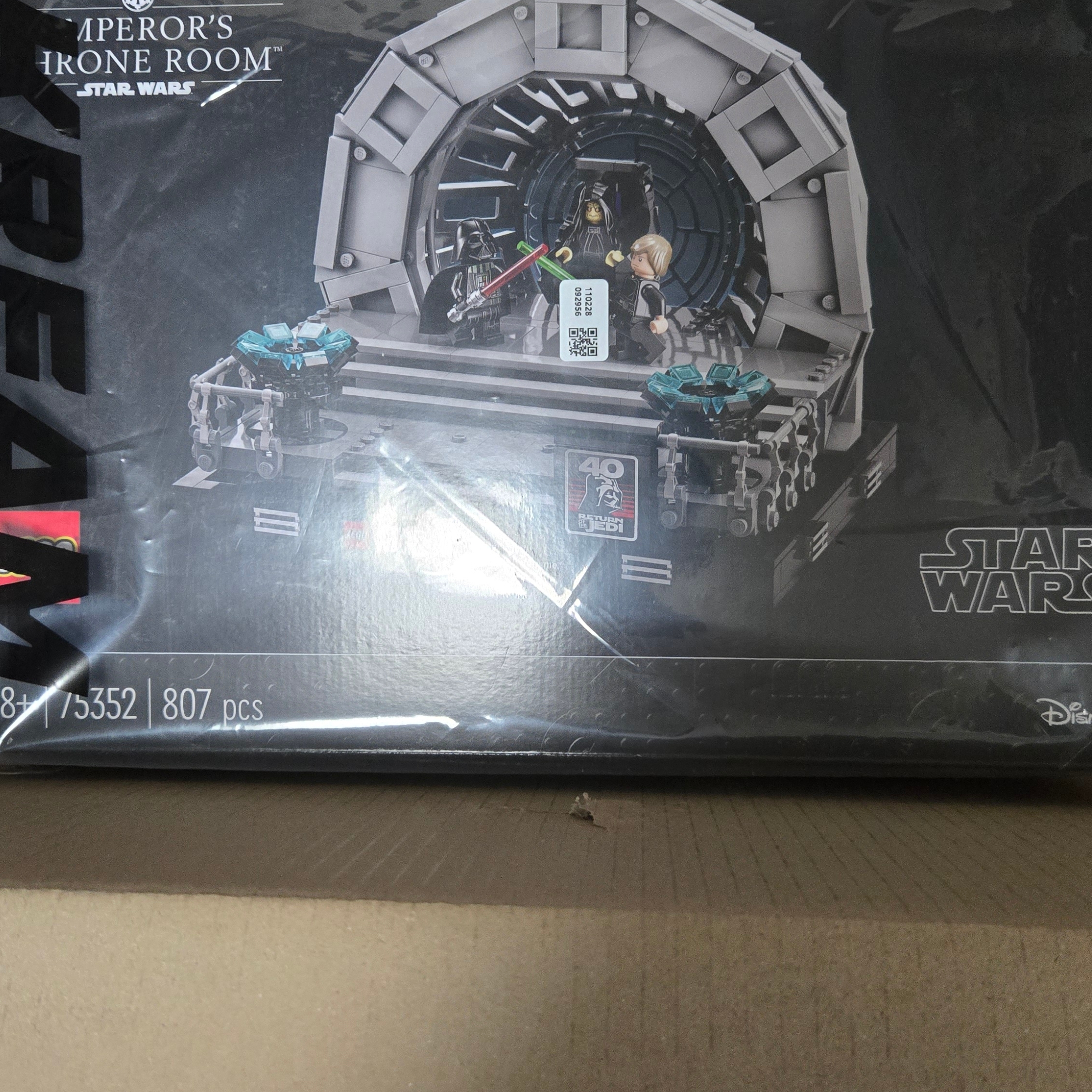 Lego Star Wars Emperor's Throne Room Diorama 착용 스타일 - 1