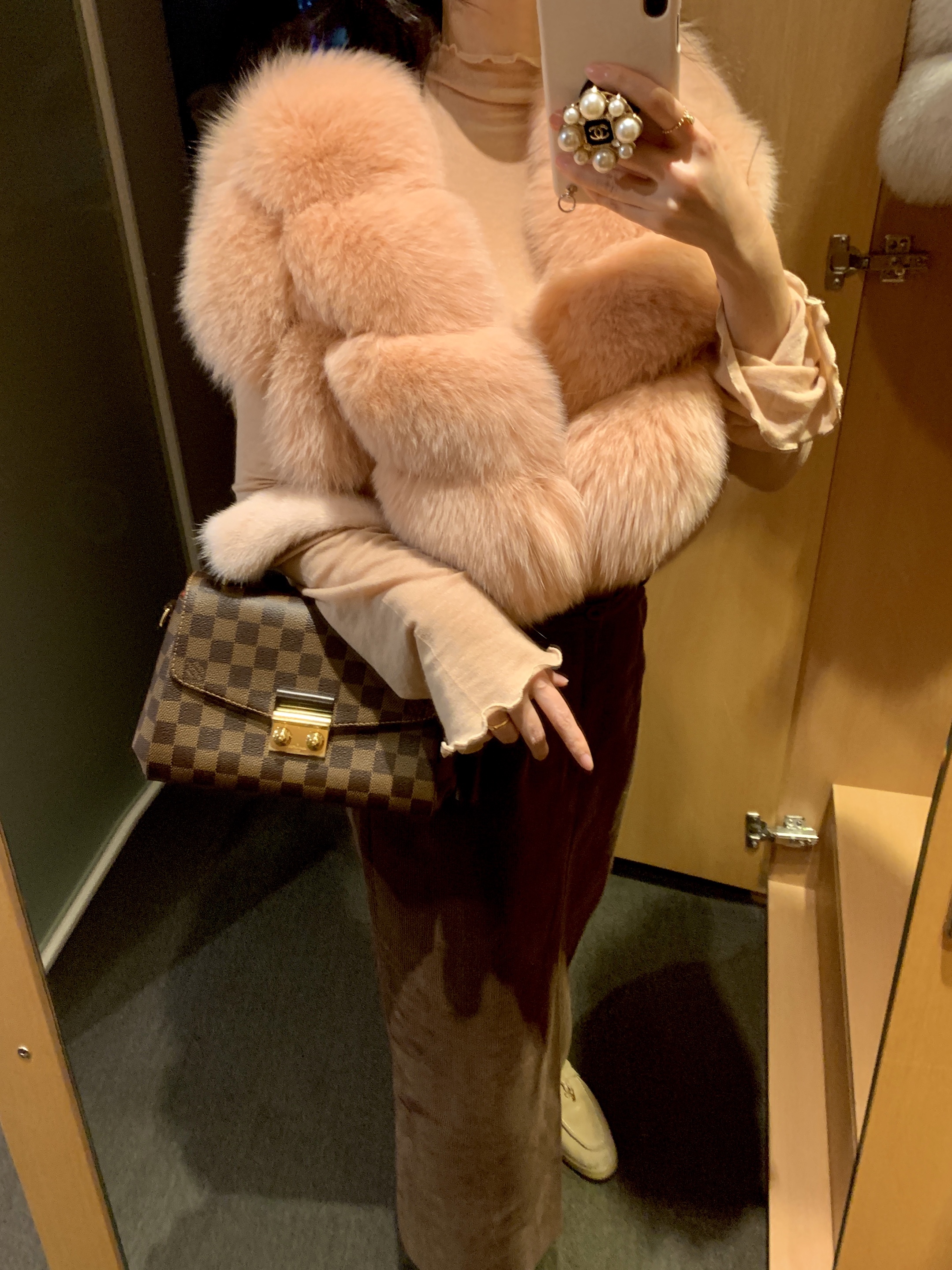 Louis Vuitton Croisette Damier Ebene 착용 스타일